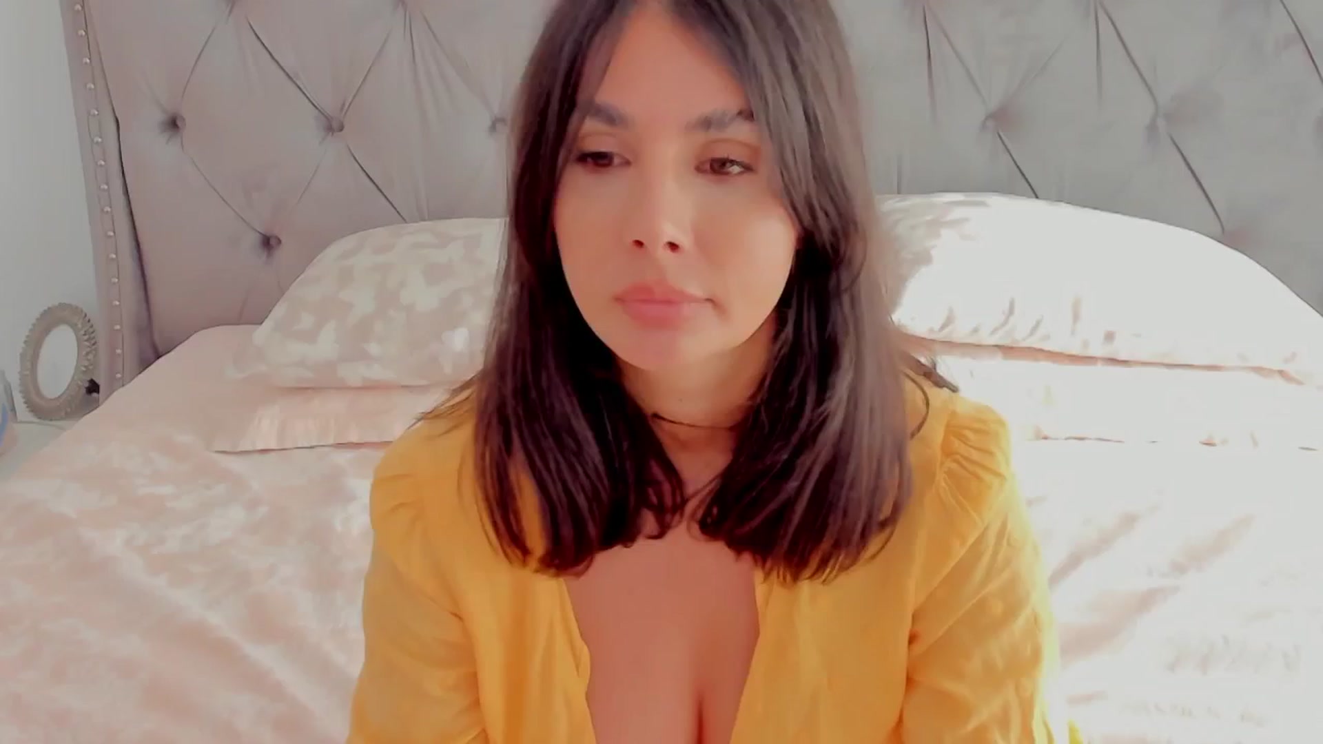 Gallery image thumbnail from LenaLiveNow's myfreecams stream on, 08/24/2024, 14:18 image 2 of 20