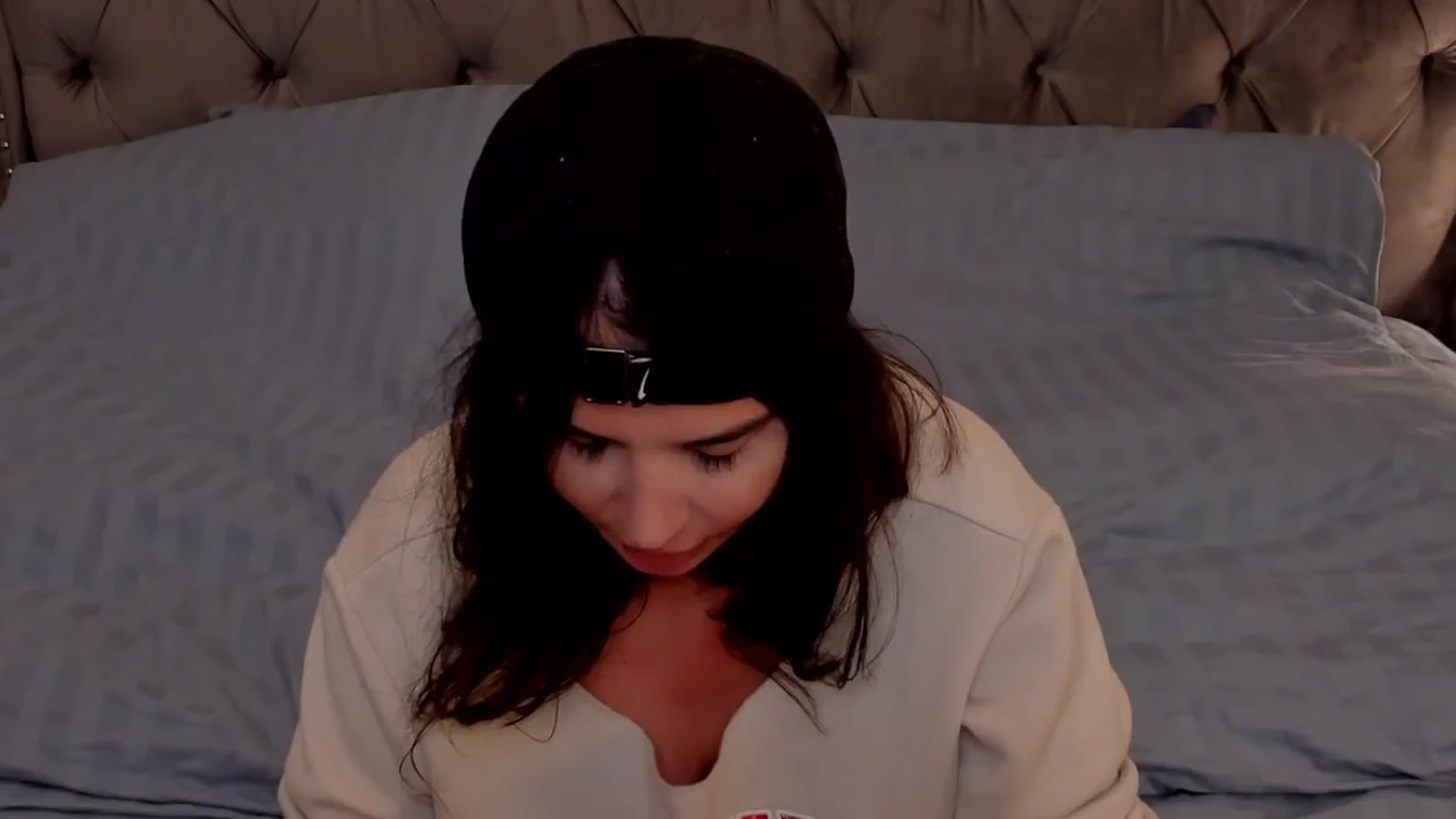 Gallery image thumbnail from LenaLiveNow's myfreecams stream on, 09/29/2024, 23:26 image 5 of 20