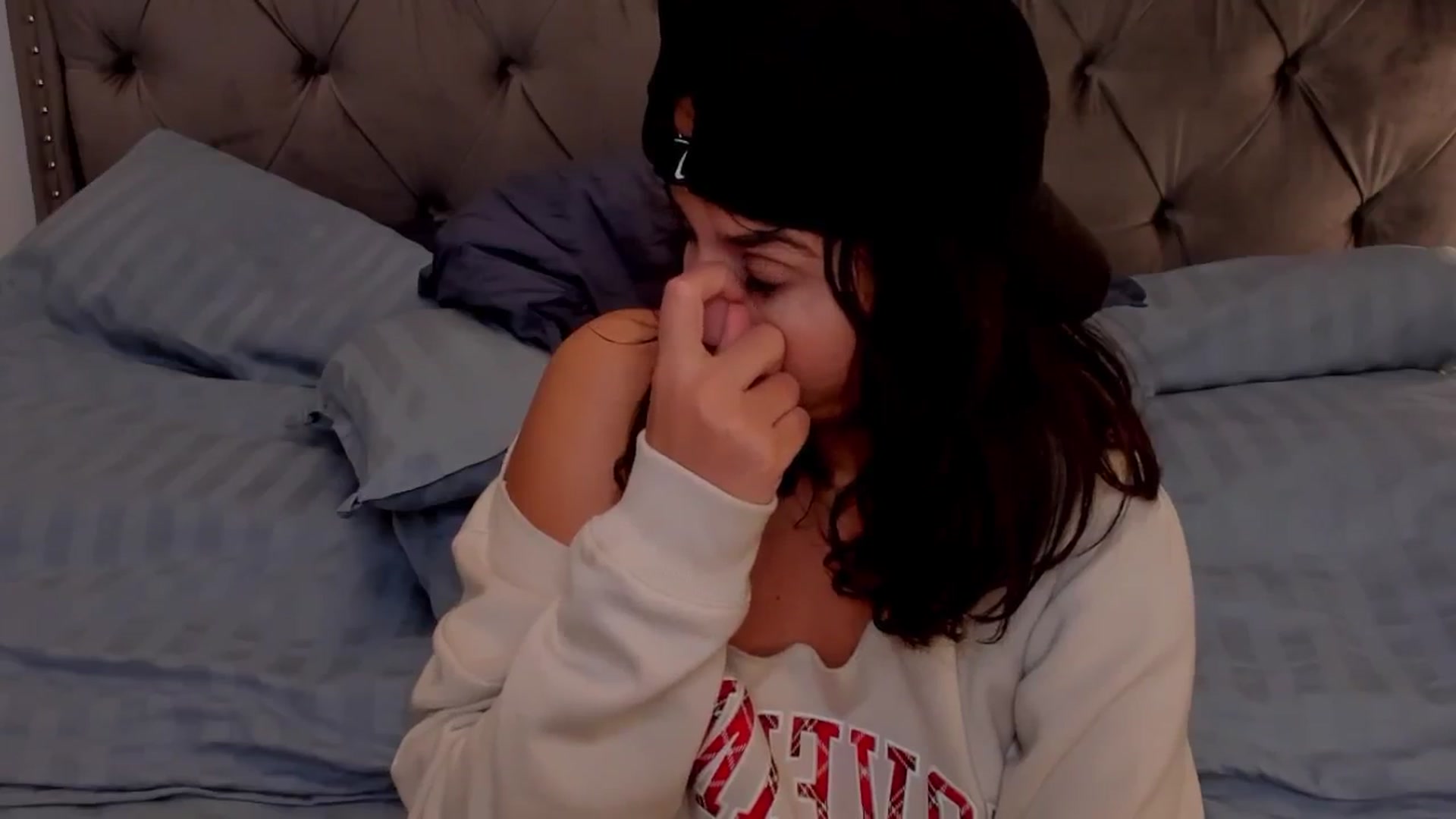 Gallery image thumbnail from LenaLiveNow's myfreecams stream on, 09/29/2024, 23:26 image 15 of 20