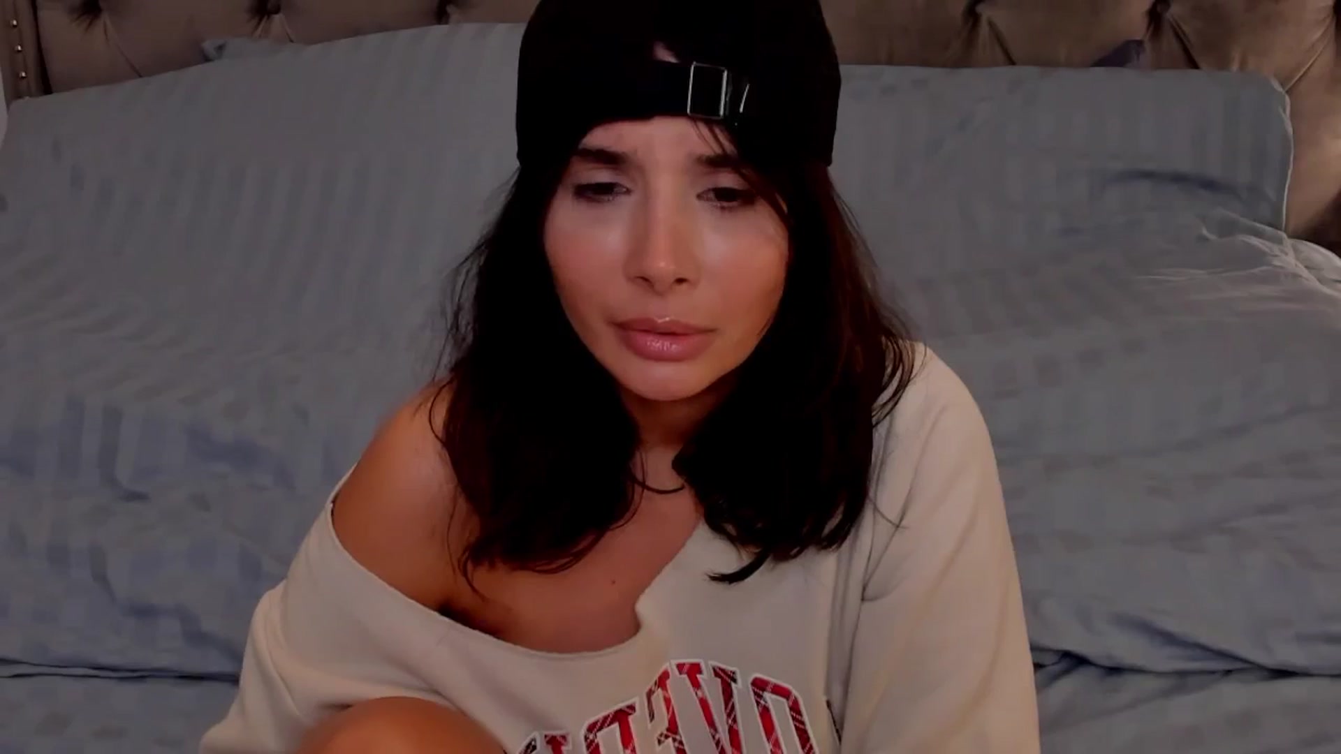 Gallery image thumbnail from LenaLiveNow's myfreecams stream on, 09/29/2024, 23:26 image 12 of 20