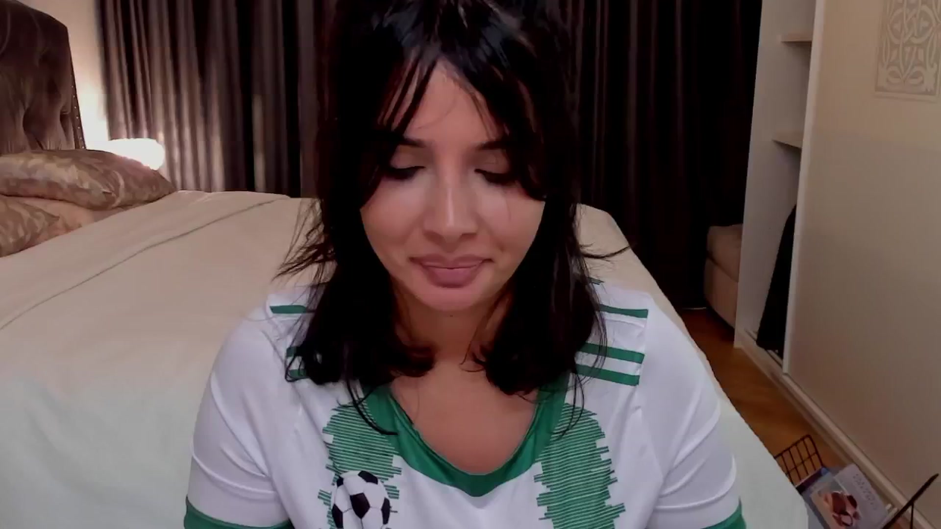 Gallery image thumbnail from LenaLiveNow's myfreecams stream on, 11/09/2024, 22:31 image 12 of 20