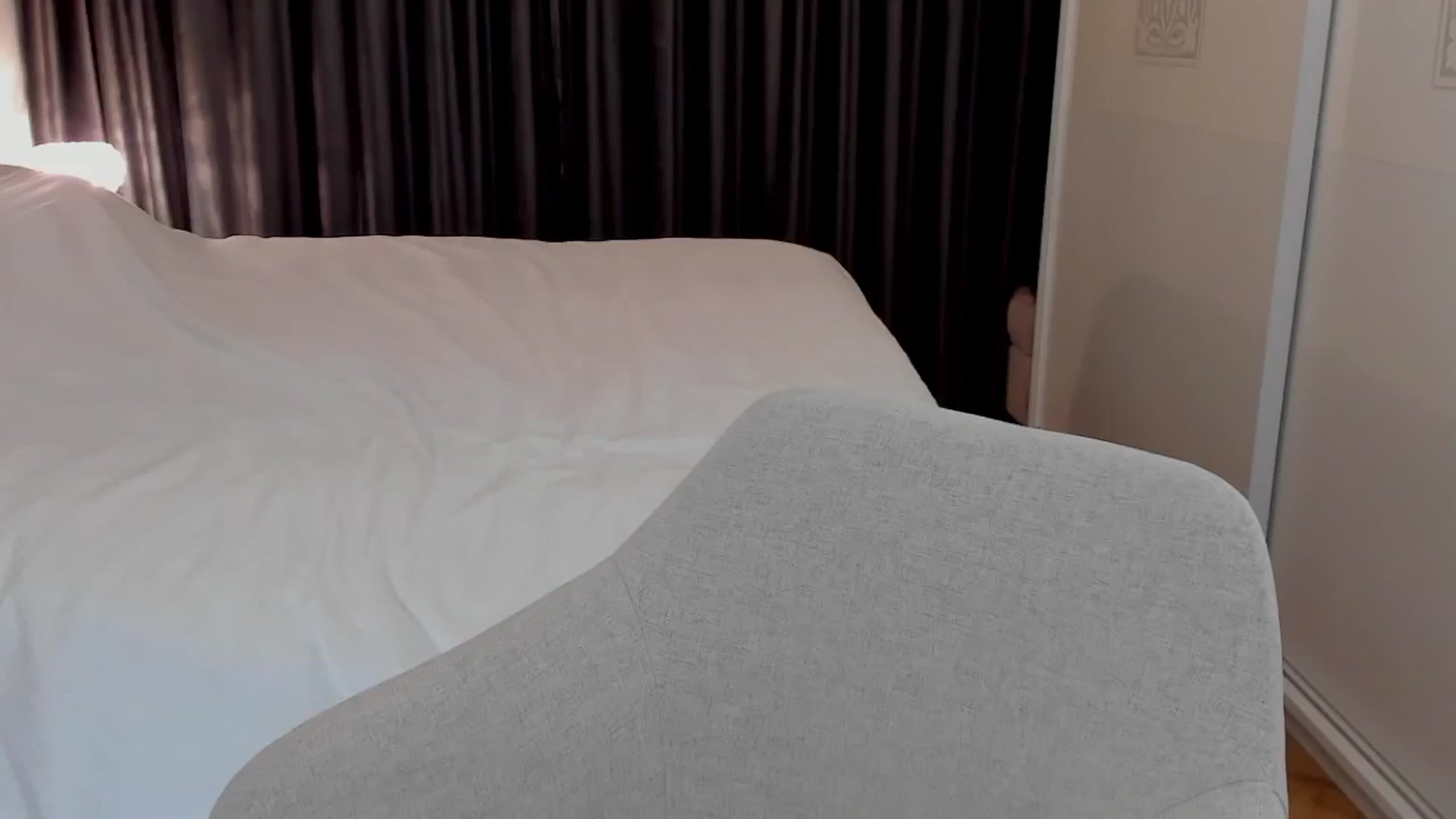 Gallery image thumbnail from LenaLiveNow's myfreecams stream on, 11/15/2024, 23:36 image 5 of 20
