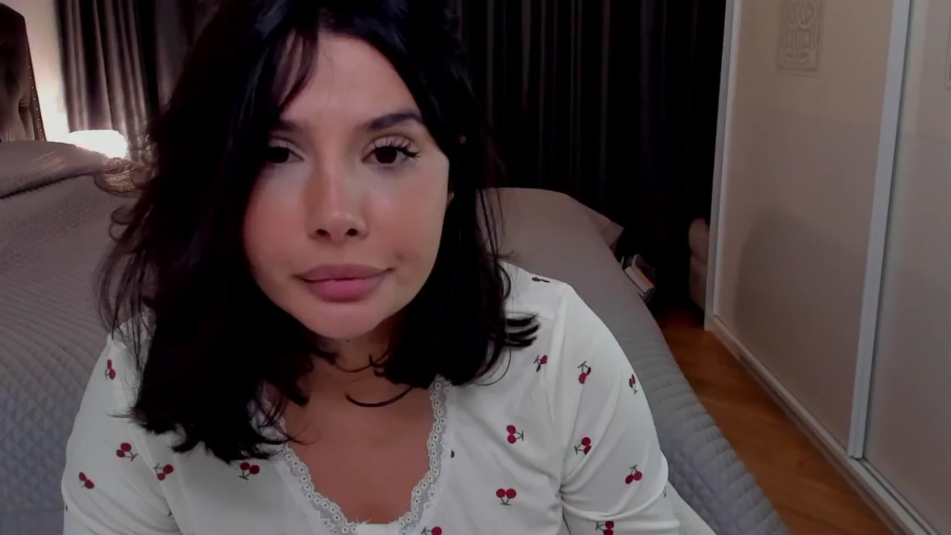 Gallery image thumbnail from LenaLiveNow's myfreecams stream on, 11/17/2024, 23:52 image 4 of 20