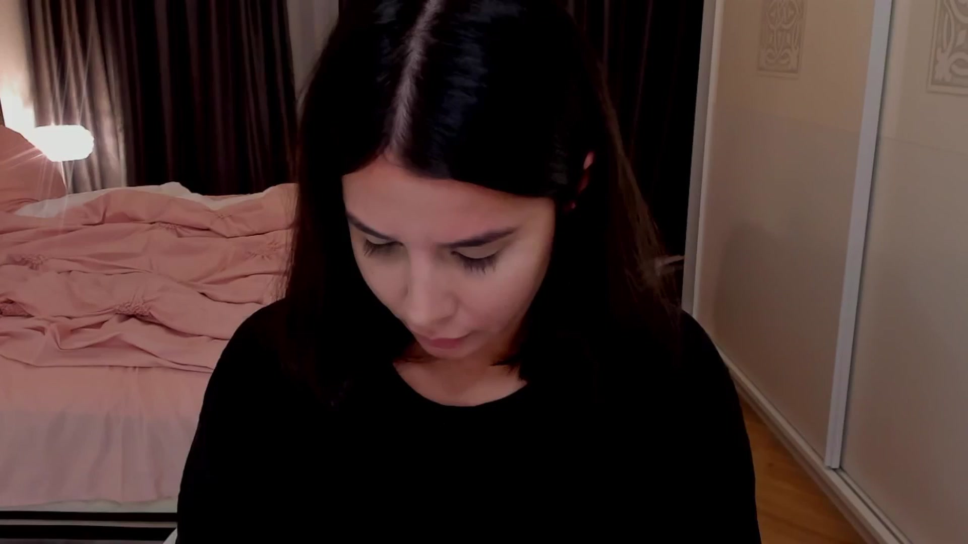 Gallery image thumbnail from LenaLiveNow's myfreecams stream on, 12/17/2024, 24:00 image 1 of 20