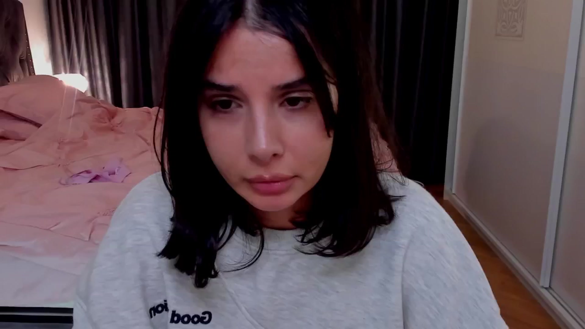 Gallery image thumbnail from LenaLiveNow's myfreecams stream on, 12/17/2024, 22:28 image 20 of 20