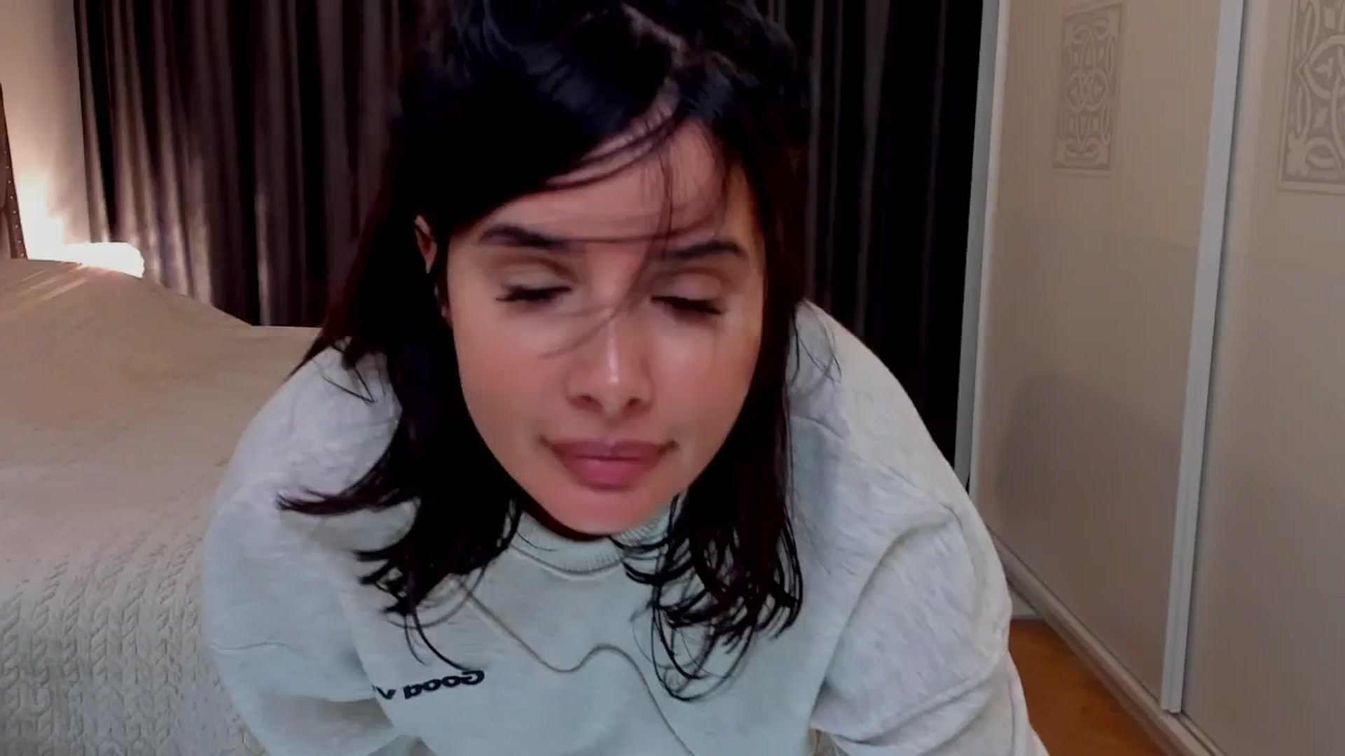 Gallery image thumbnail from LenaLiveNow's myfreecams stream on, 01/10/2025, 24:37 image 11 of 20