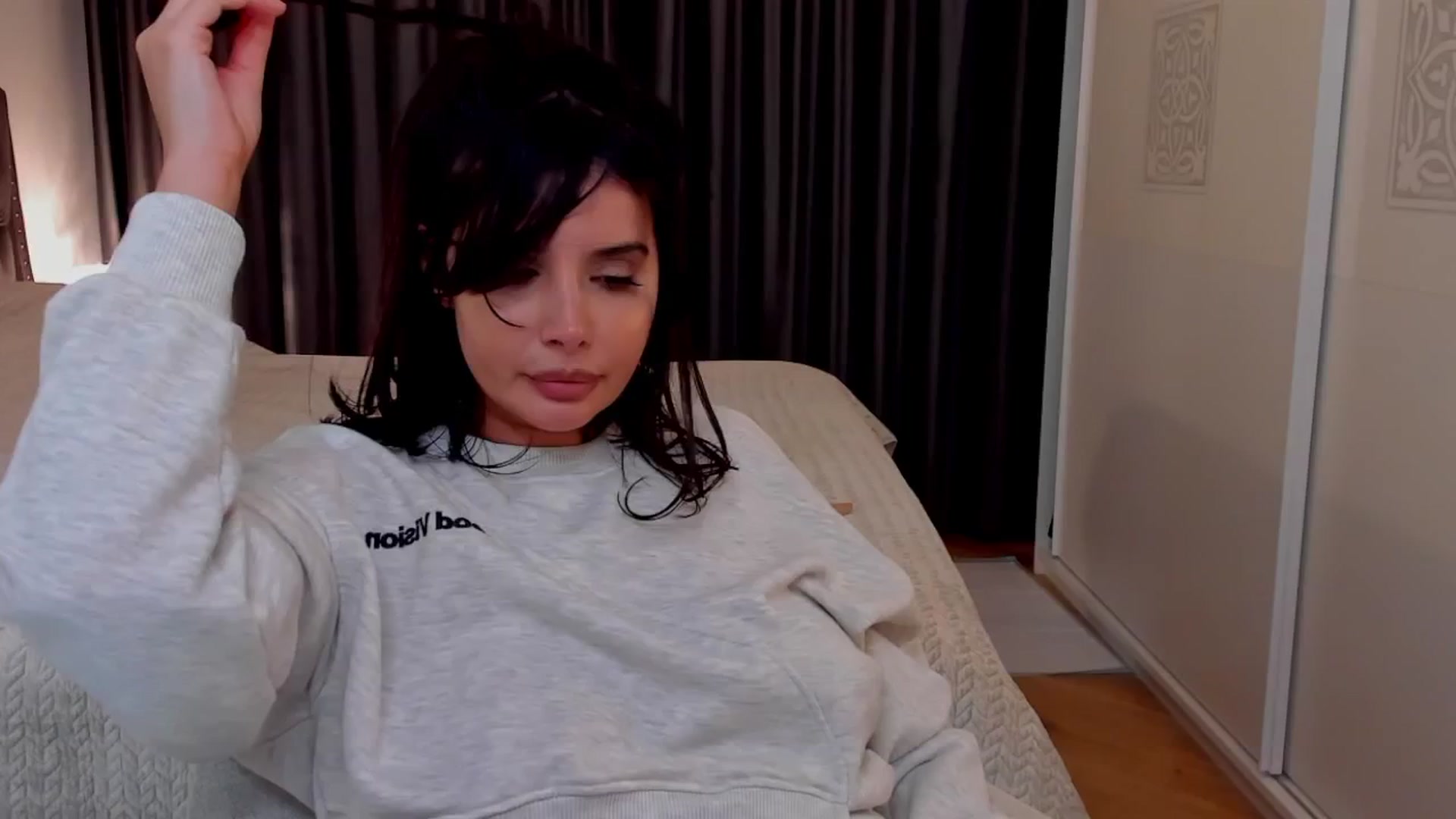 Gallery image thumbnail from LenaLiveNow's myfreecams stream on, 01/10/2025, 24:37 image 16 of 20