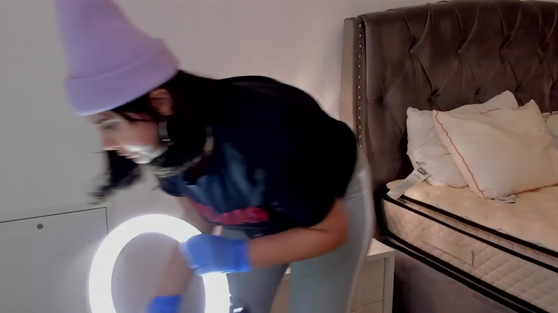Gallery image thumbnail from LenaLiveNow's myfreecams stream on, 01/16/2025, 23:15 image 18 of 20