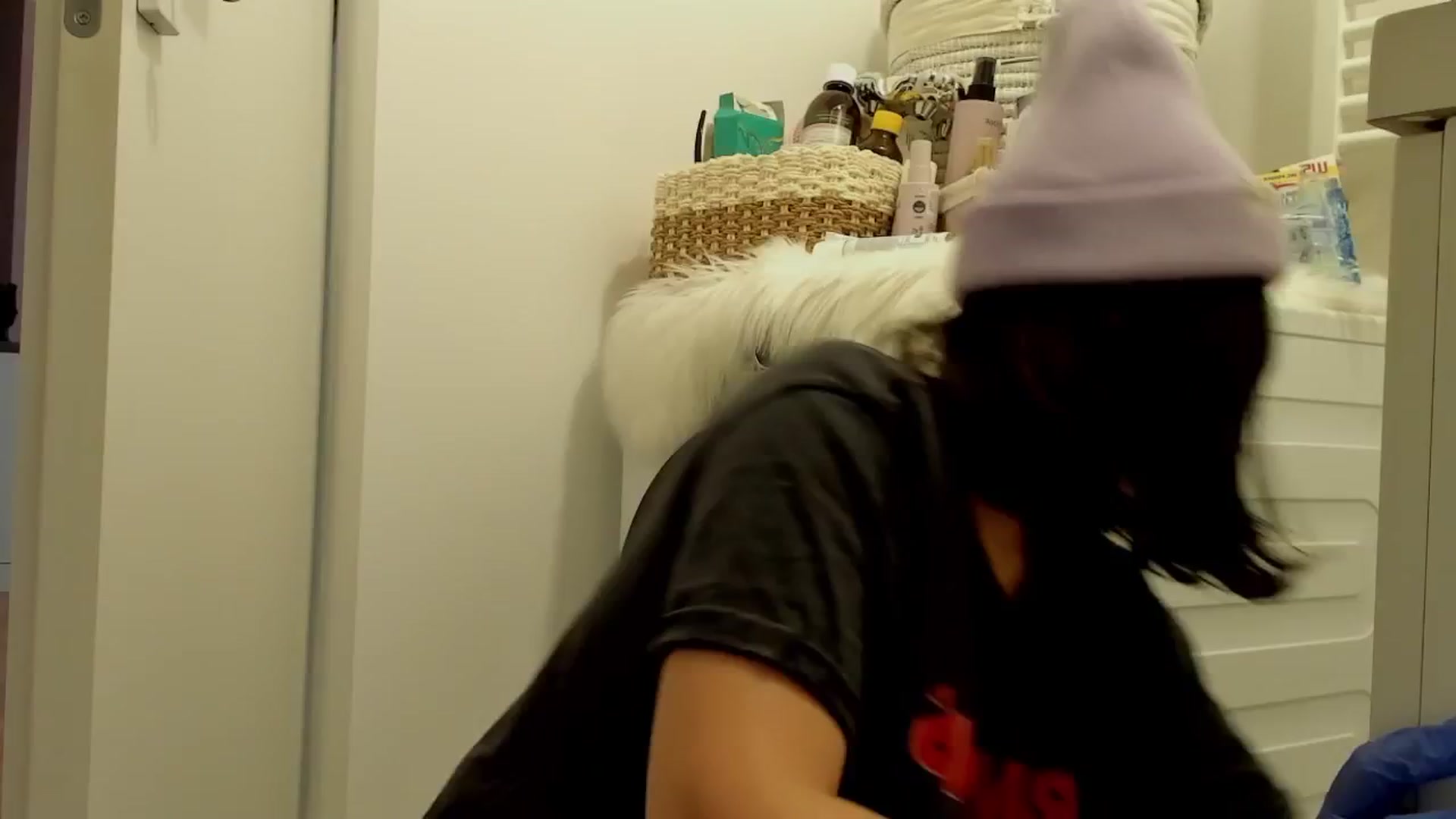 Gallery image thumbnail from LenaLiveNow's myfreecams stream on, 01/16/2025, 23:15 image 13 of 20