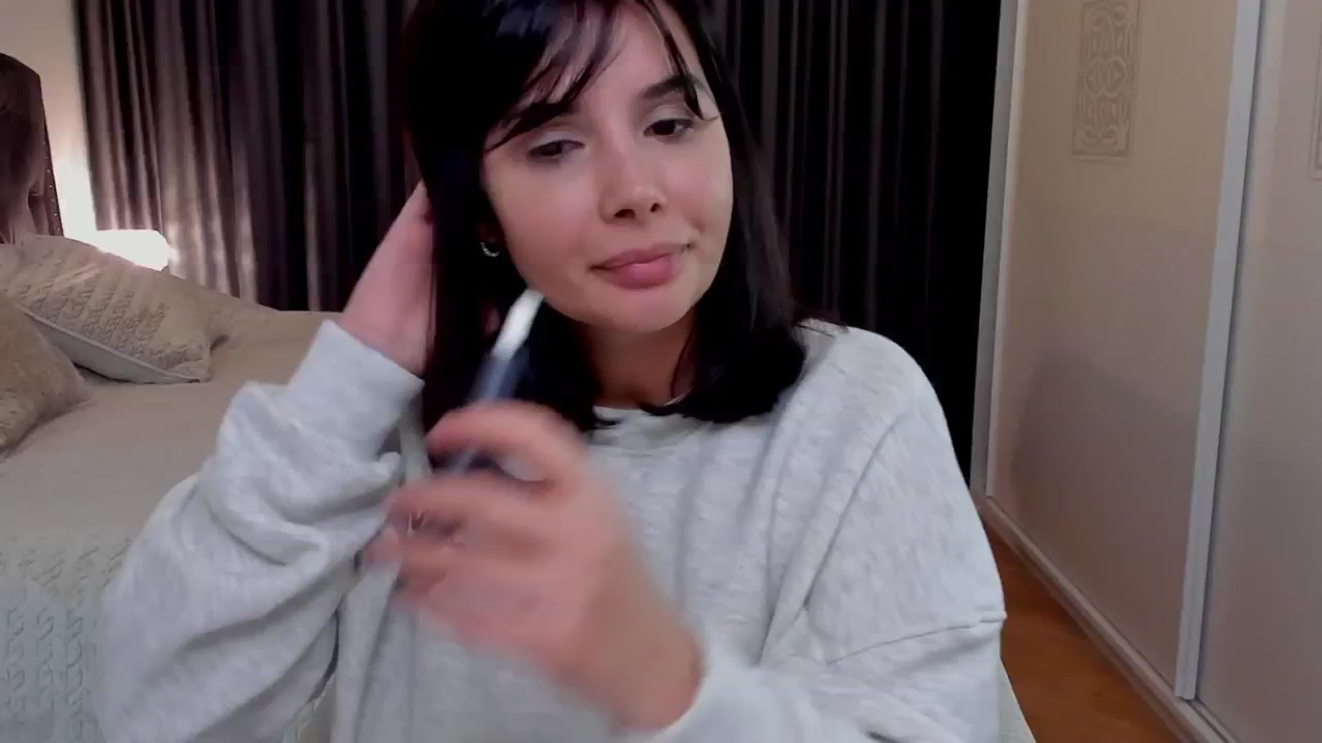 Gallery image thumbnail from LenaLiveNow's myfreecams stream on, 02/09/2025, 19:42 image 14 of 20