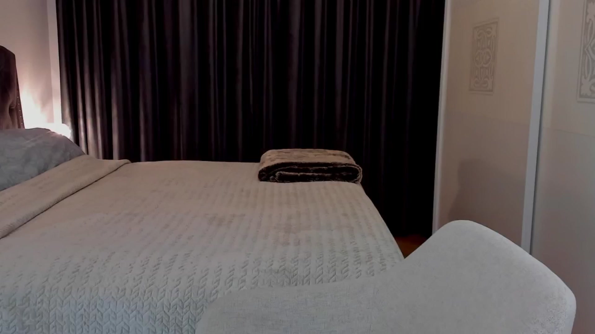 Gallery image thumbnail from LenaLiveNow's myfreecams stream on, 02/24/2025, 23:15 image 8 of 20