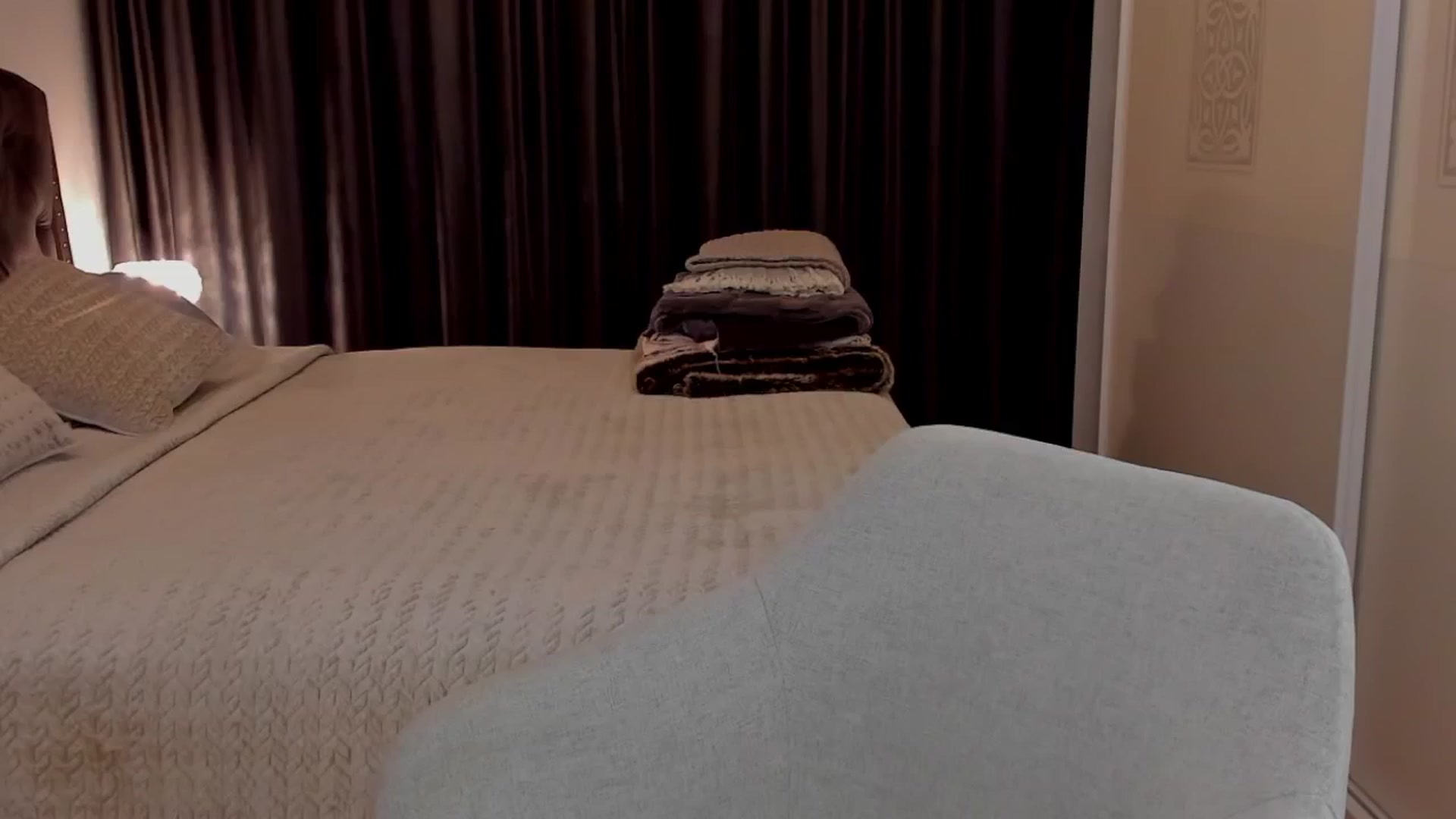 Gallery image thumbnail from LenaLiveNow's myfreecams stream on, 02/25/2025, 20:36 image 15 of 20