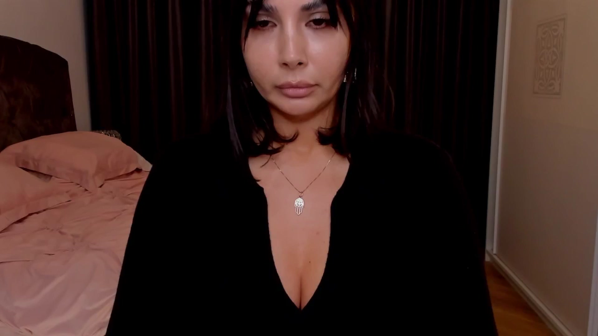 Gallery image thumbnail from LenaLiveNow's myfreecams stream on, 04/02/2025, 18:06 image 11 of 20