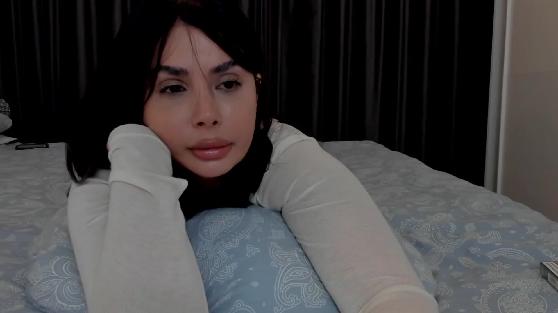 Gallery image thumbnail from LenaLiveNow's myfreecams stream on, 04/10/2025, 18:51 image 2 of 20