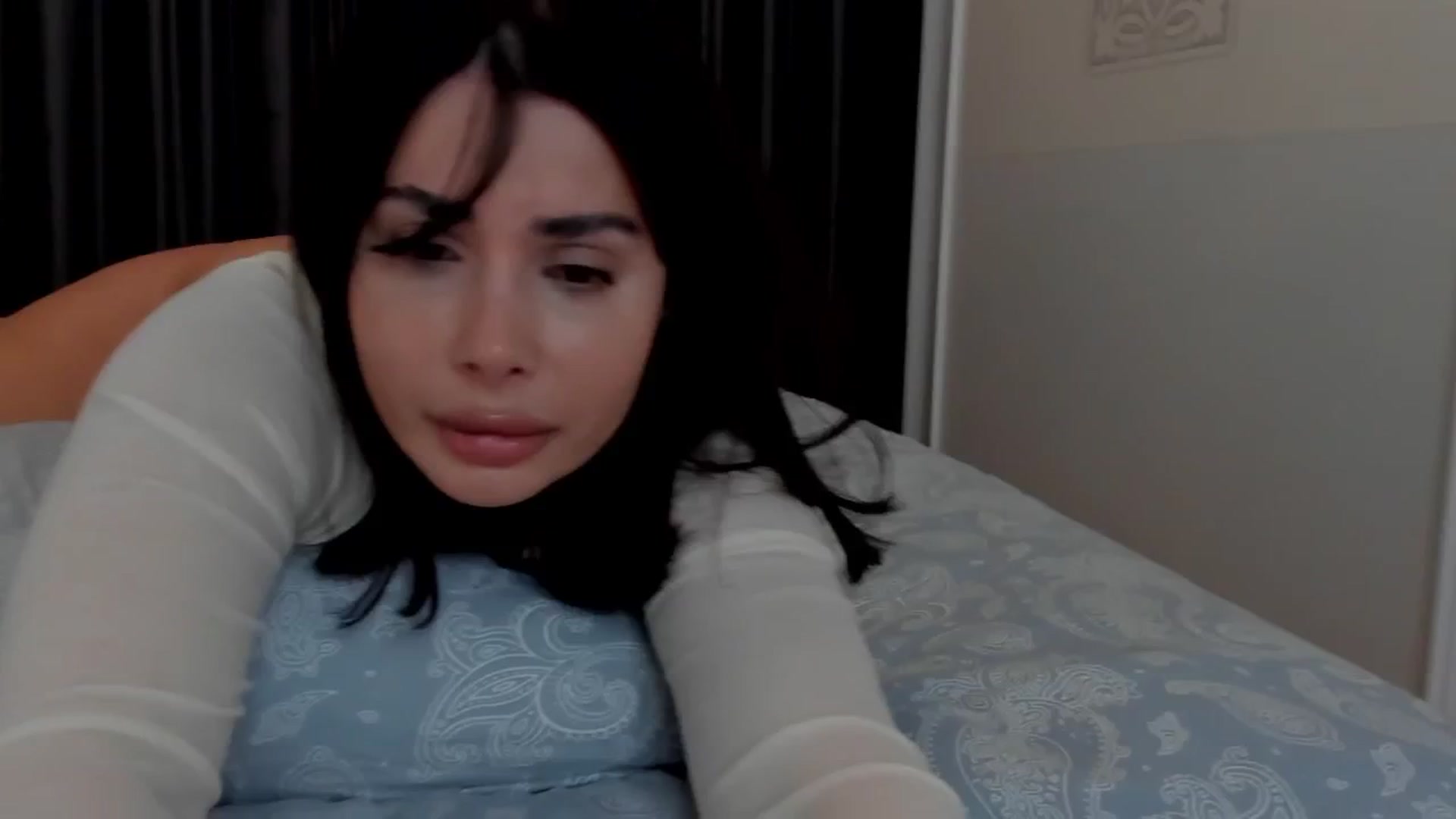Gallery image thumbnail from LenaLiveNow's myfreecams stream on, 04/10/2025, 18:51 image 3 of 20