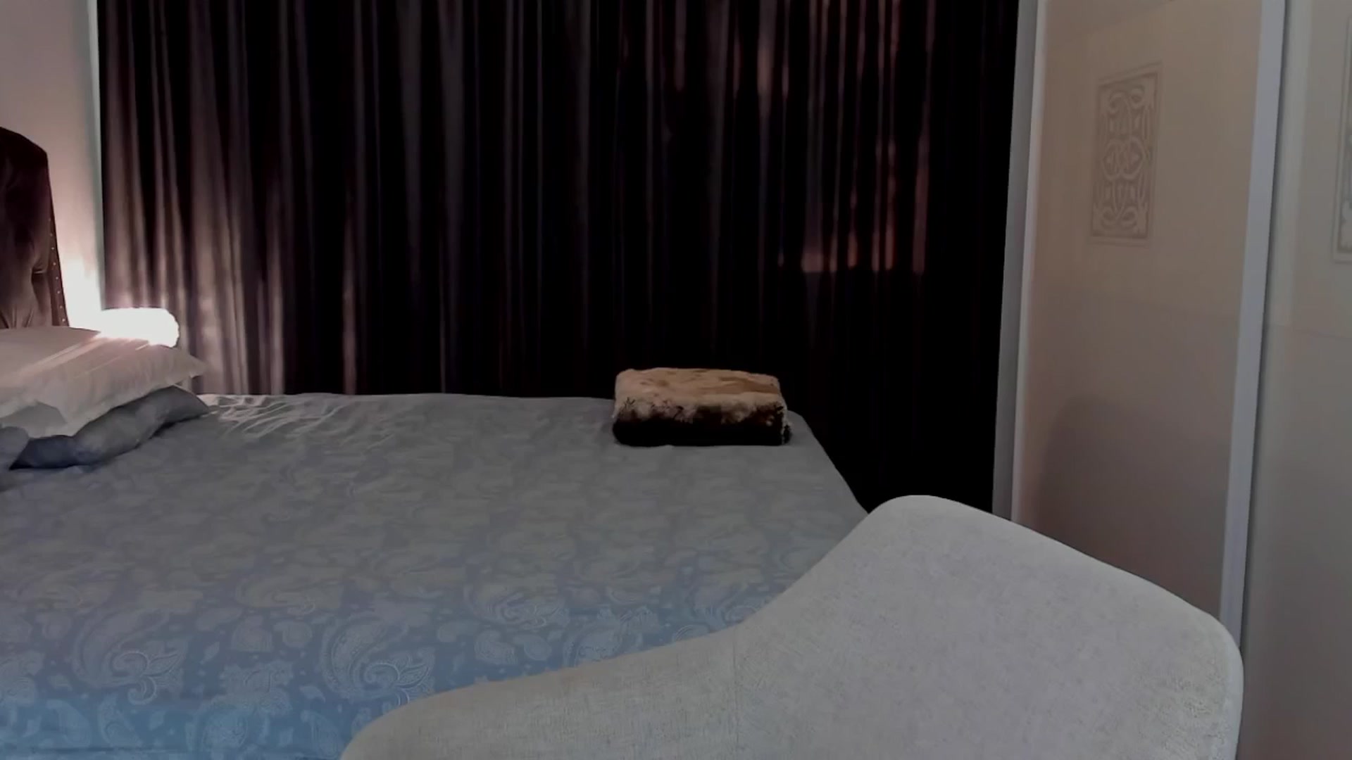Gallery image thumbnail from LenaLiveNow's myfreecams stream on, 04/13/2025, 16:58 image 4 of 20