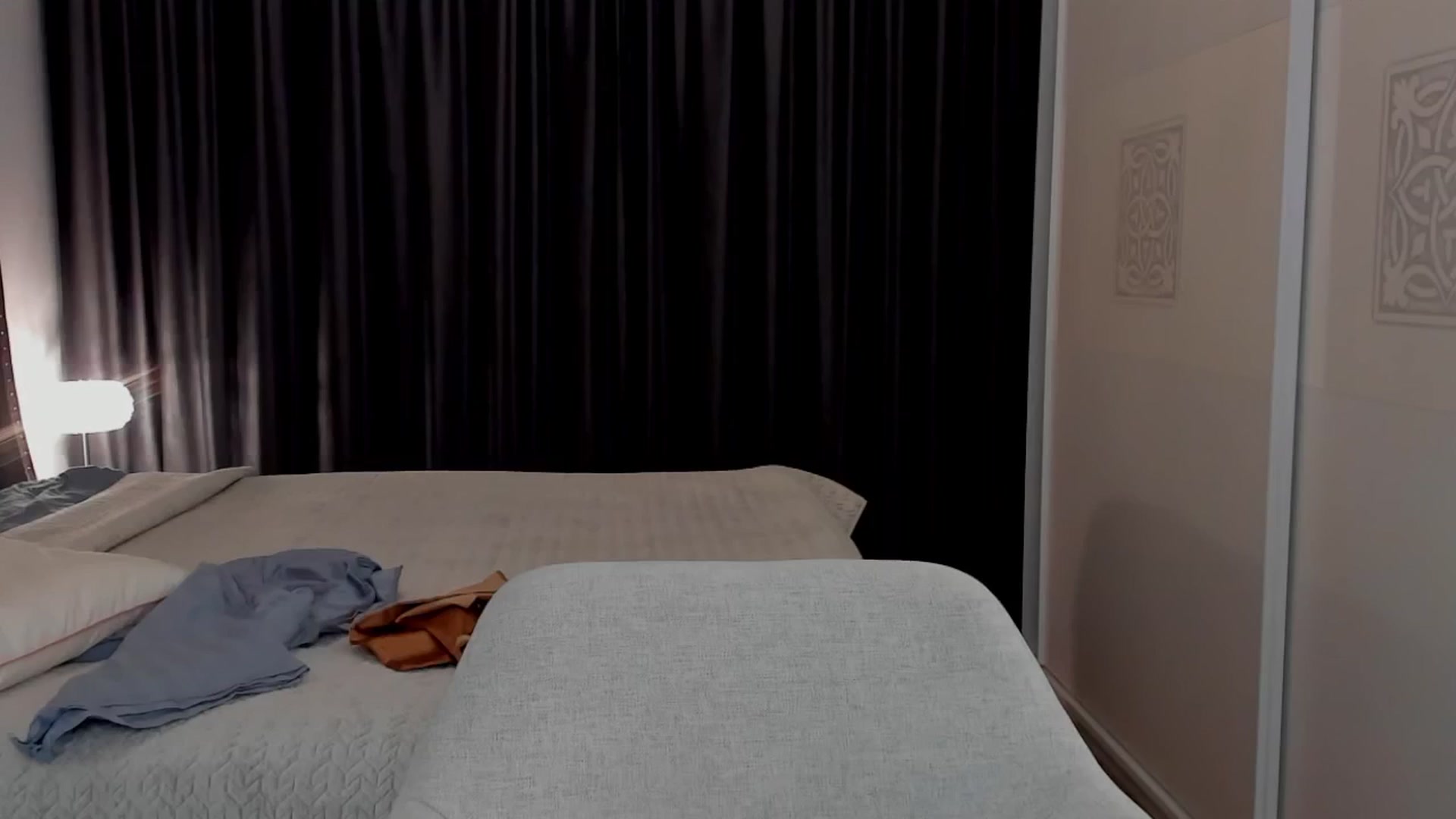 Gallery image thumbnail from LenaLiveNow's myfreecams stream on, 04/17/2025, 21:01 image 3 of 20