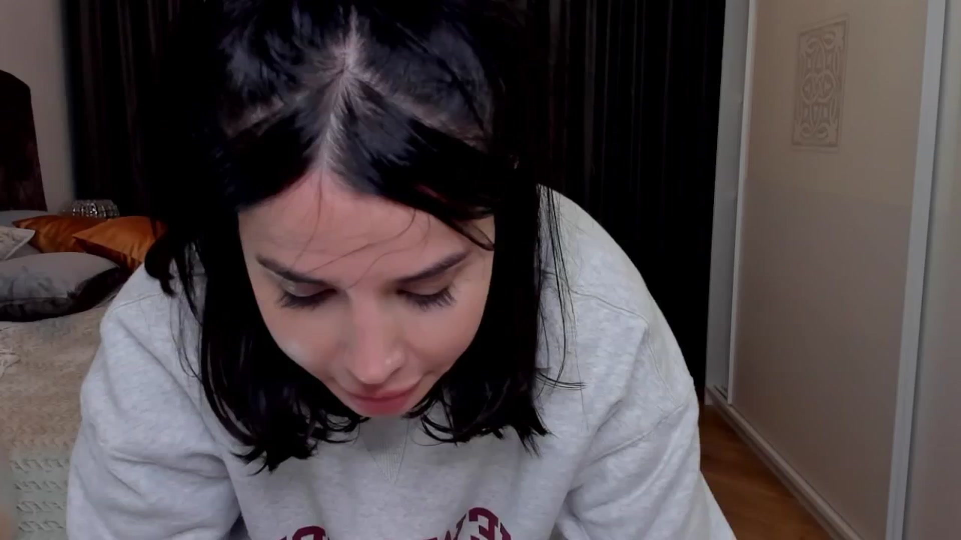 Gallery image thumbnail from LenaLiveNow's myfreecams stream on, 04/22/2025, 22:34 image 20 of 20