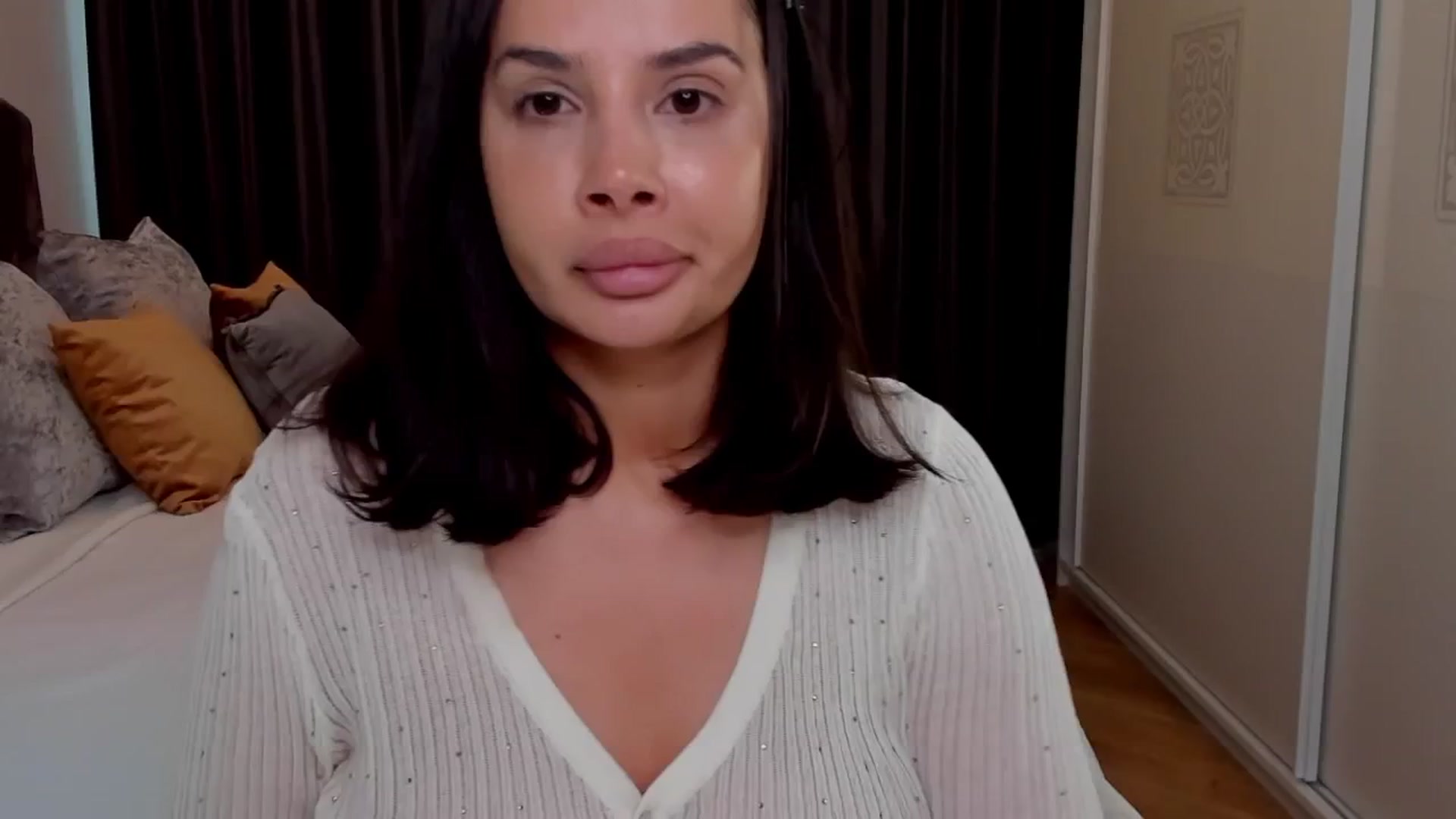 Gallery image thumbnail from LenaLiveNow's myfreecams stream on, 05/10/2025, 14:02 image 2 of 20