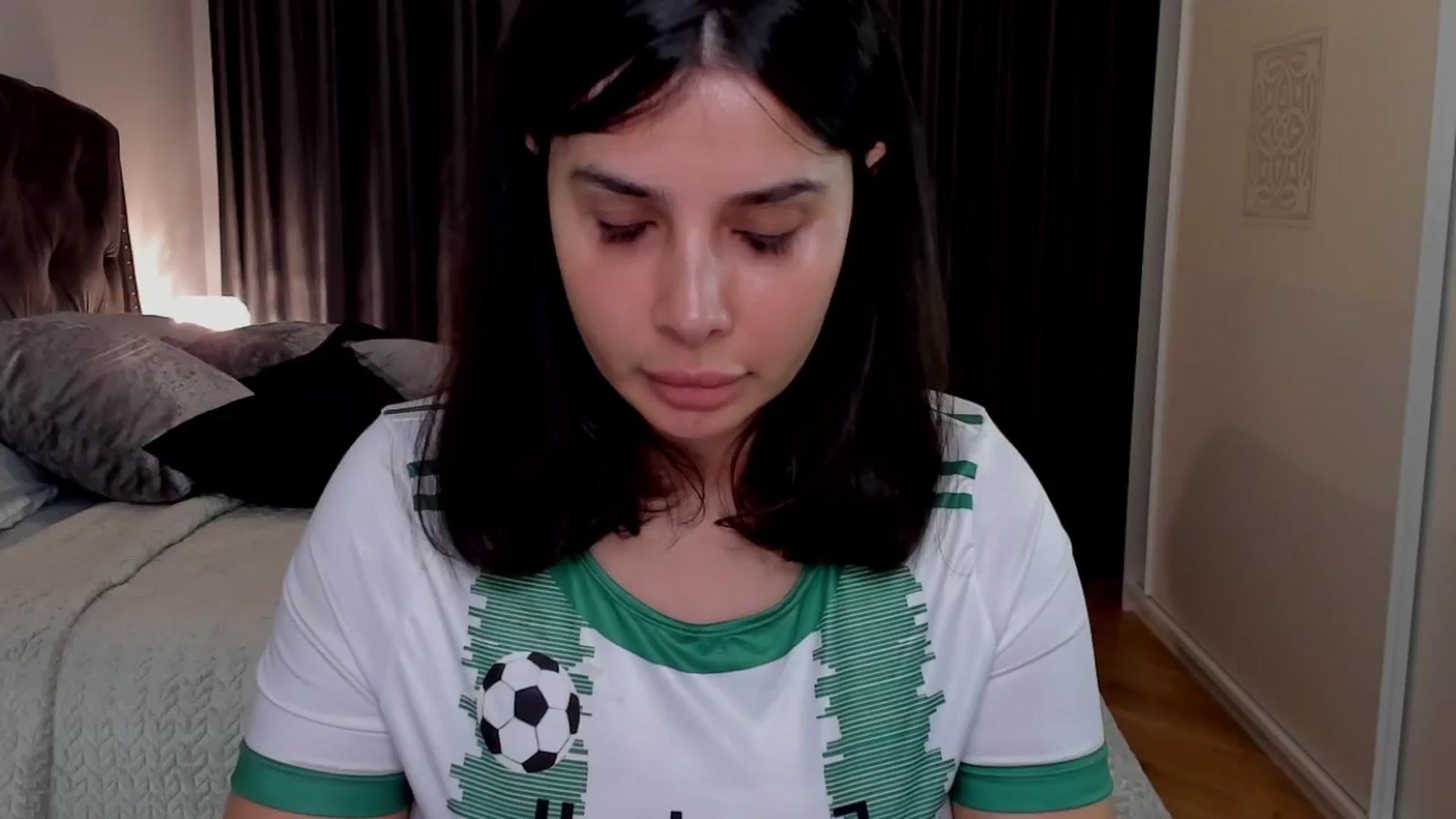 Gallery image thumbnail from LenaLiveNow's myfreecams stream on, 05/28/2025, 21:50 image 18 of 20