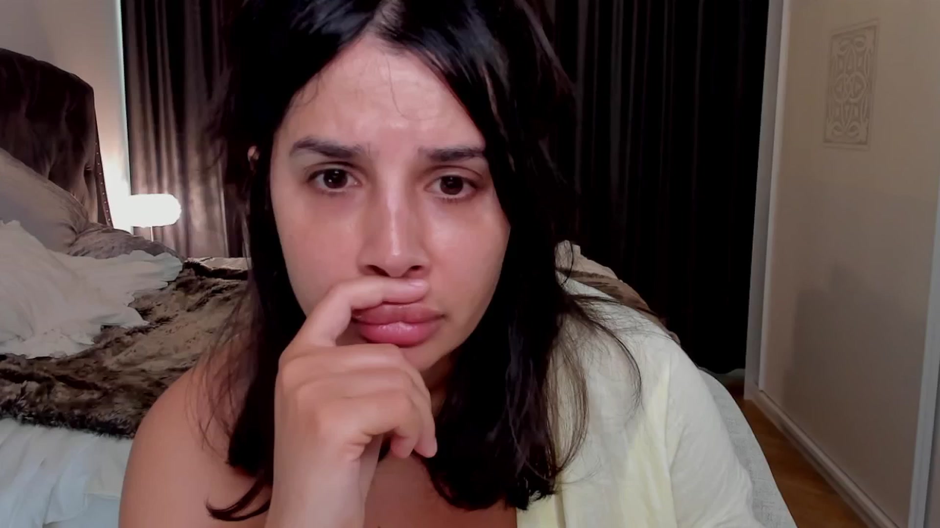 Gallery image thumbnail from LenaLiveNow's myfreecams stream on, 06/13/2025, 12:22 image 11 of 20
