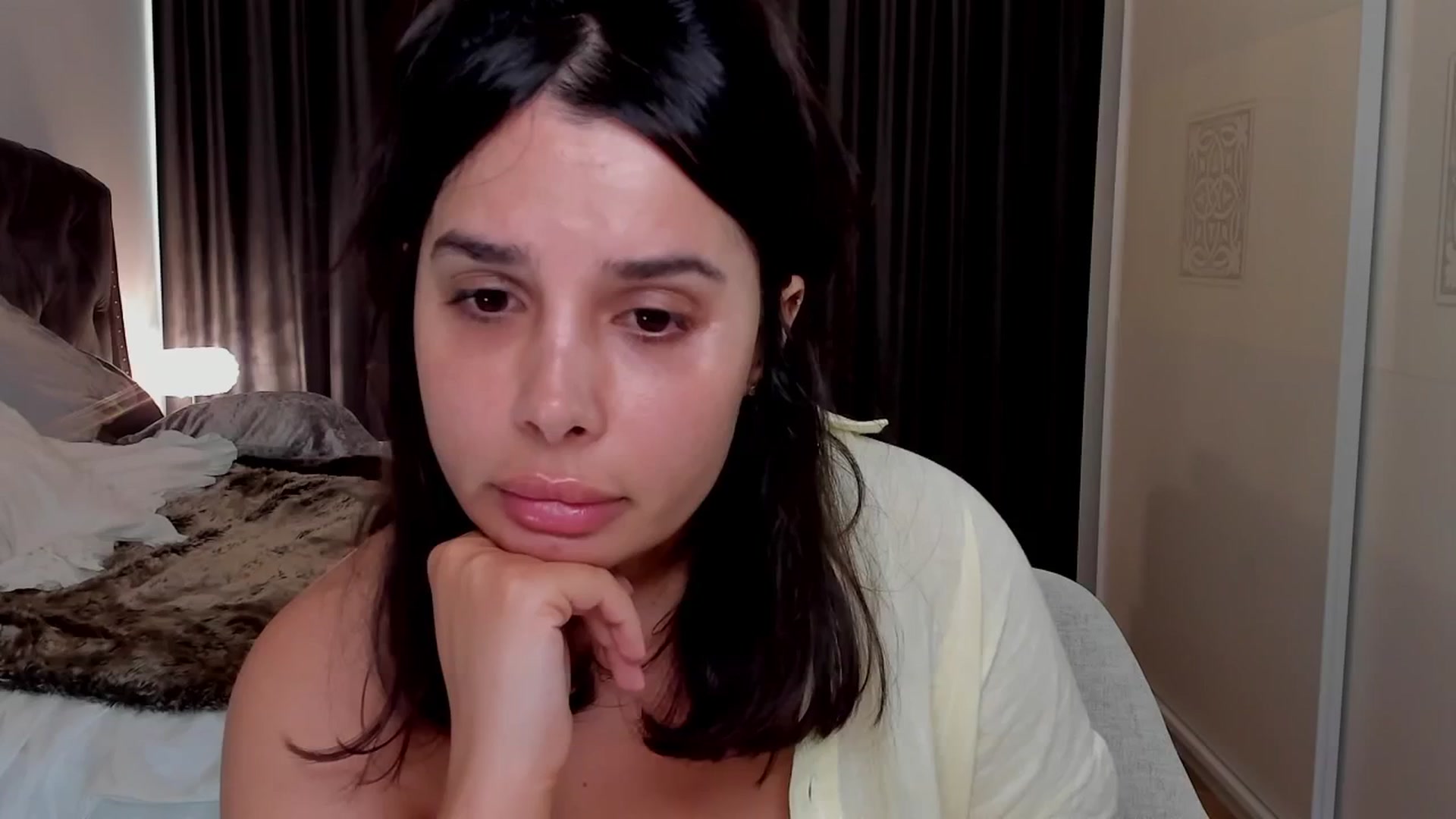 Gallery image thumbnail from LenaLiveNow's myfreecams stream on, 06/13/2025, 14:10 image 8 of 20