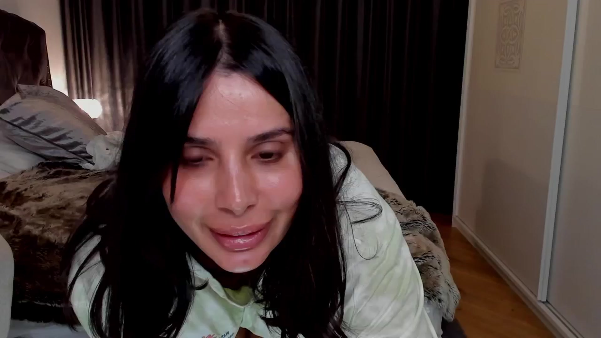 Gallery image thumbnail from LenaLiveNow's myfreecams stream on, 06/14/2025, 21:59 image 19 of 20