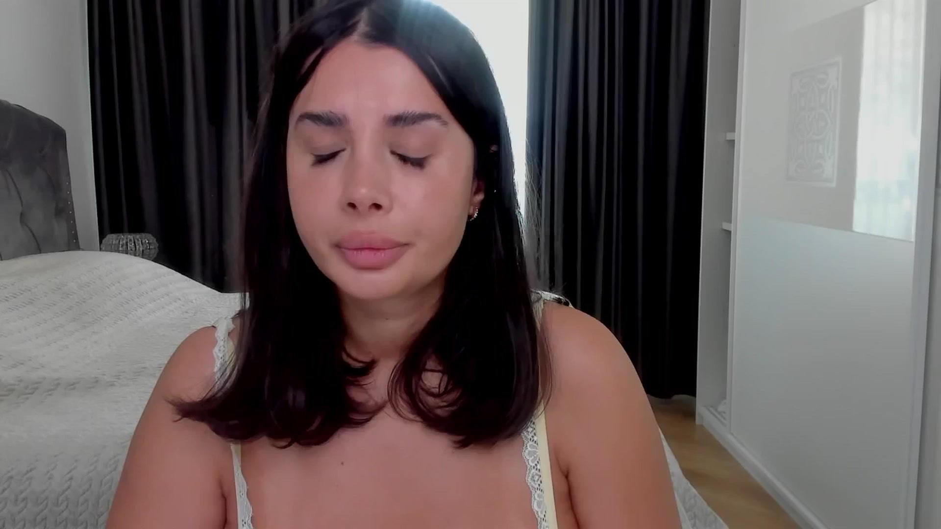 Gallery image thumbnail from LenaLiveNow's myfreecams stream on, 07/21/2025, 13:07 image 18 of 20
