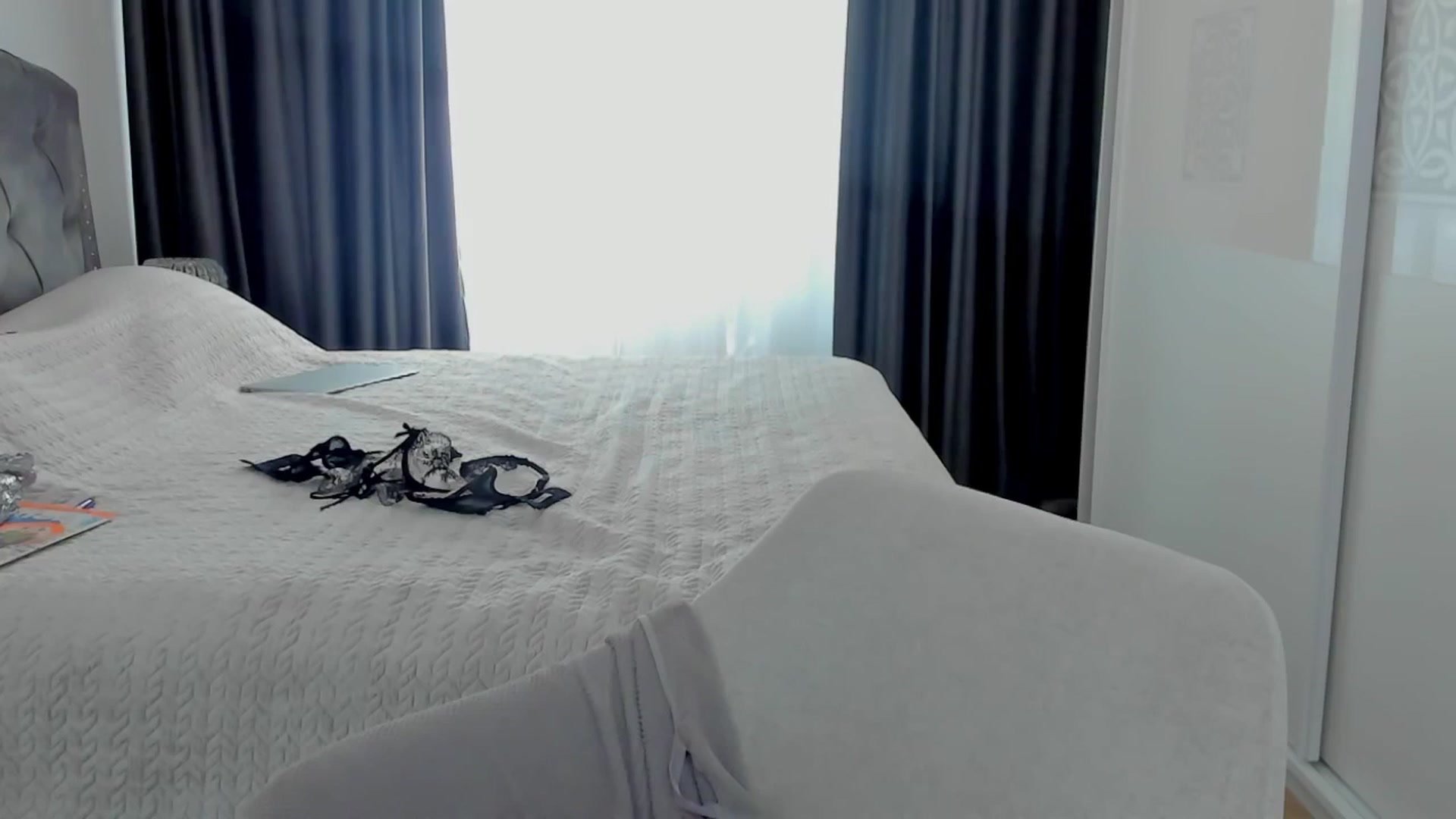 Gallery image thumbnail from LenaLiveNow's myfreecams stream on, 07/26/2025, 13:37 image 15 of 20