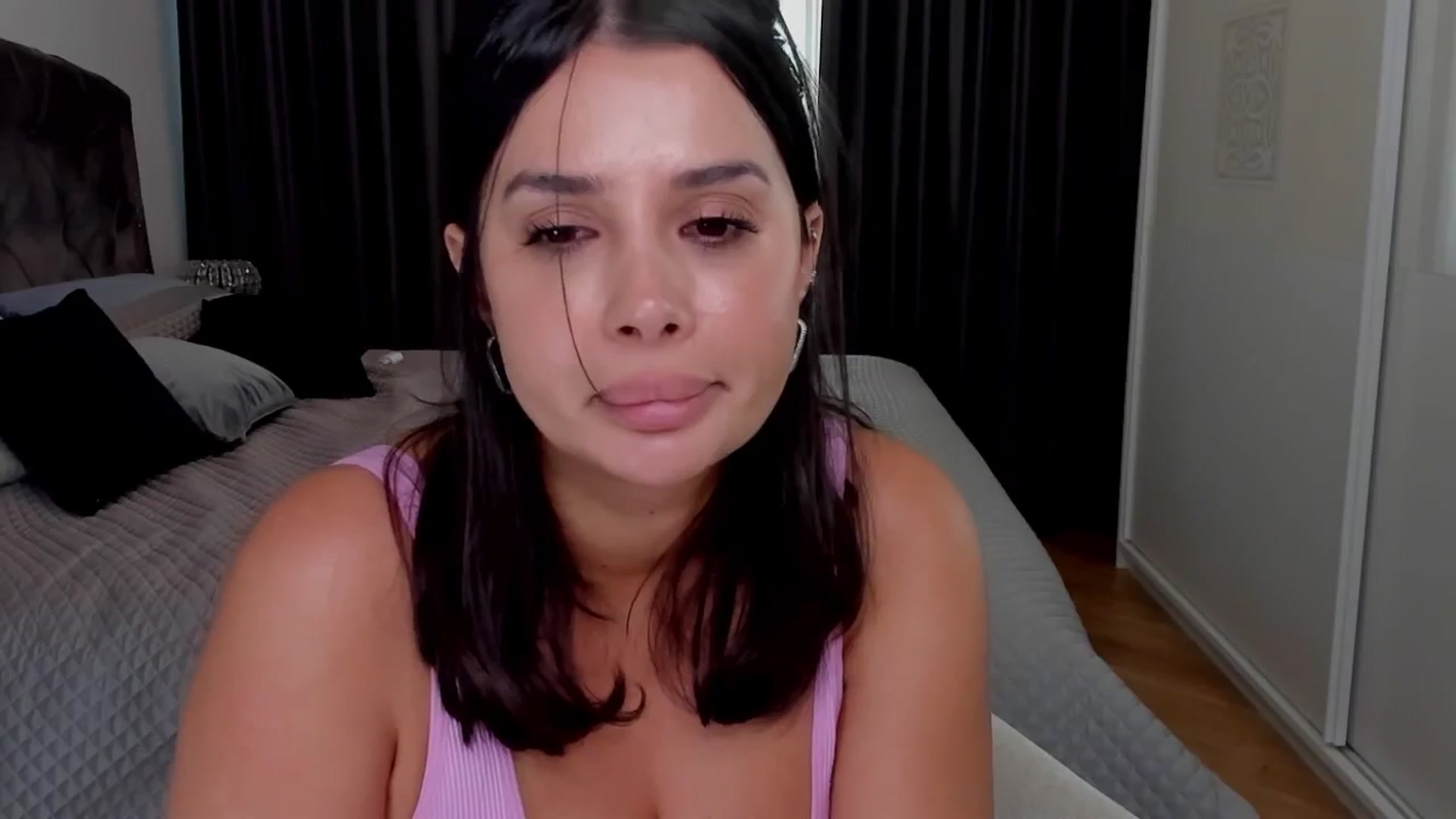 Gallery image thumbnail from LenaLiveNow's myfreecams stream on, 08/10/2025, 17:18 image 17 of 20