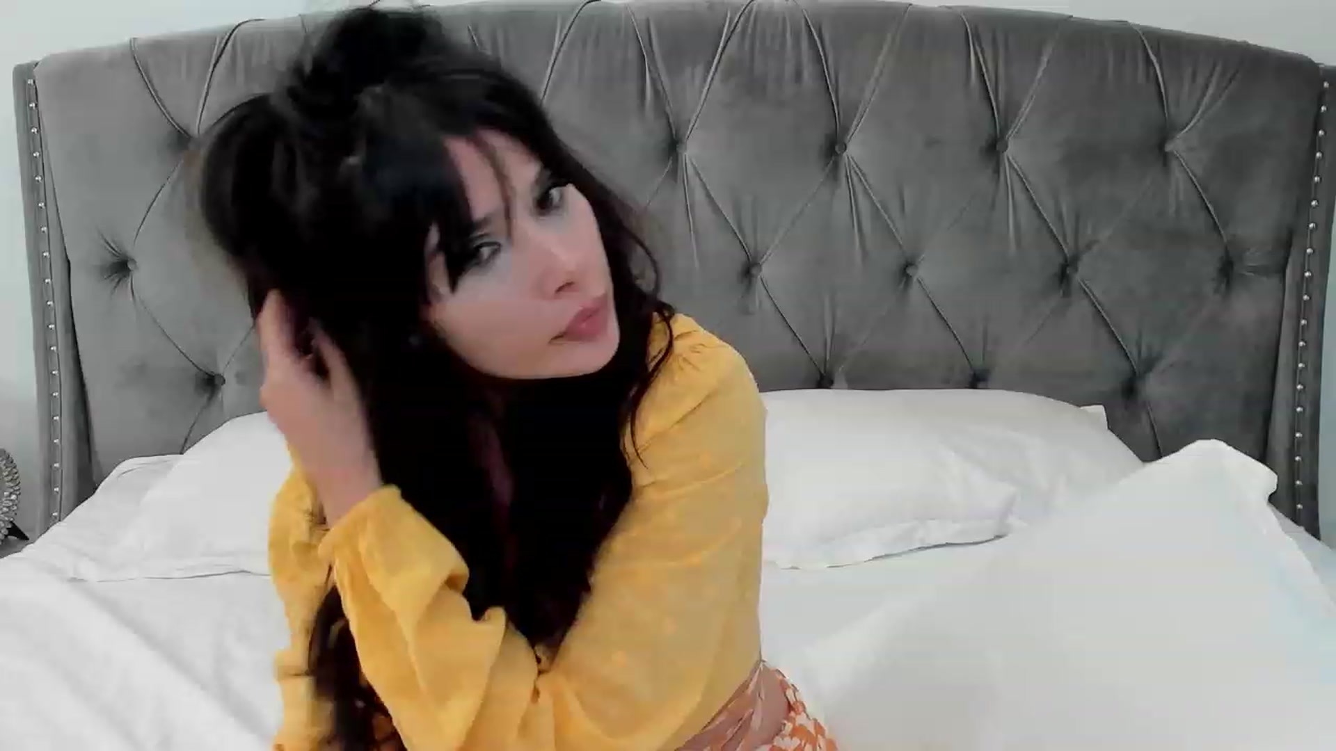 Gallery image thumbnail from LenaLively's myfreecams stream on, 07/06/2023, 18:41 image 12 of 20