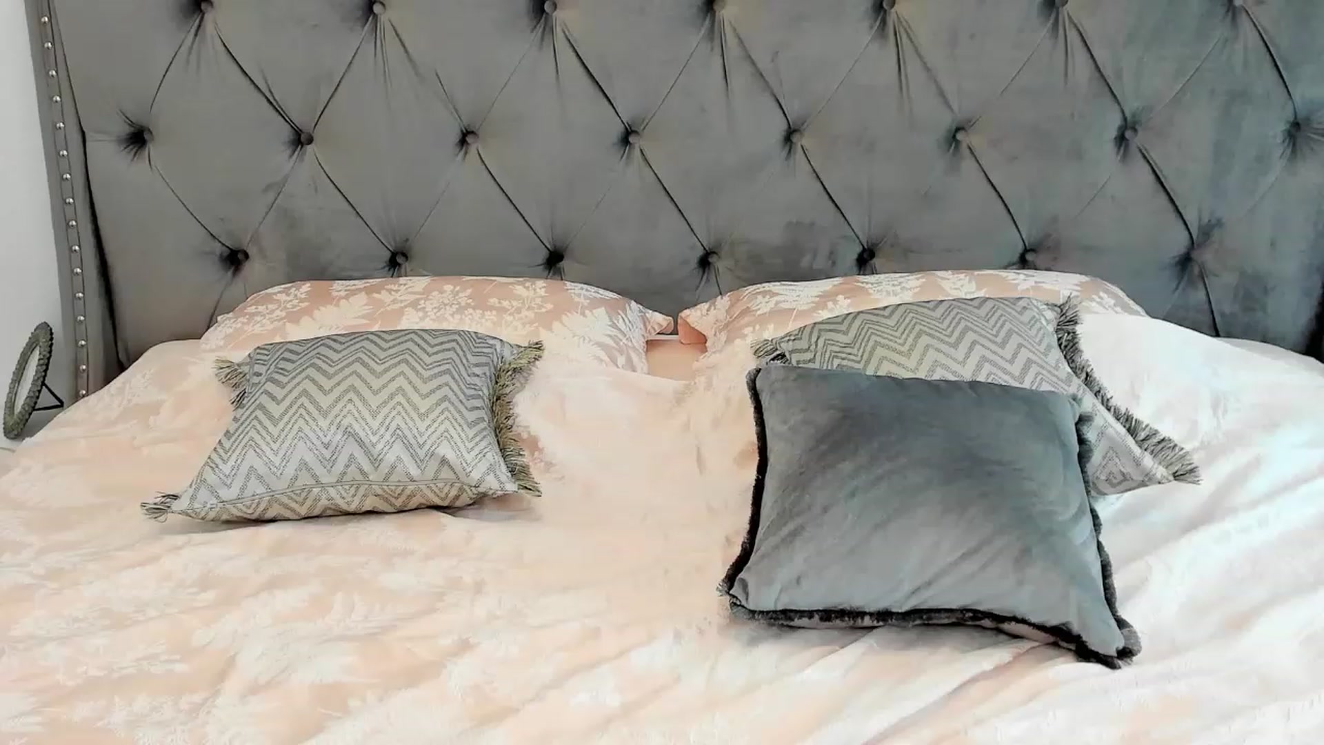 Gallery image thumbnail from LenaLively's myfreecams stream on, 09/03/2023, 14:21 image 18 of 20