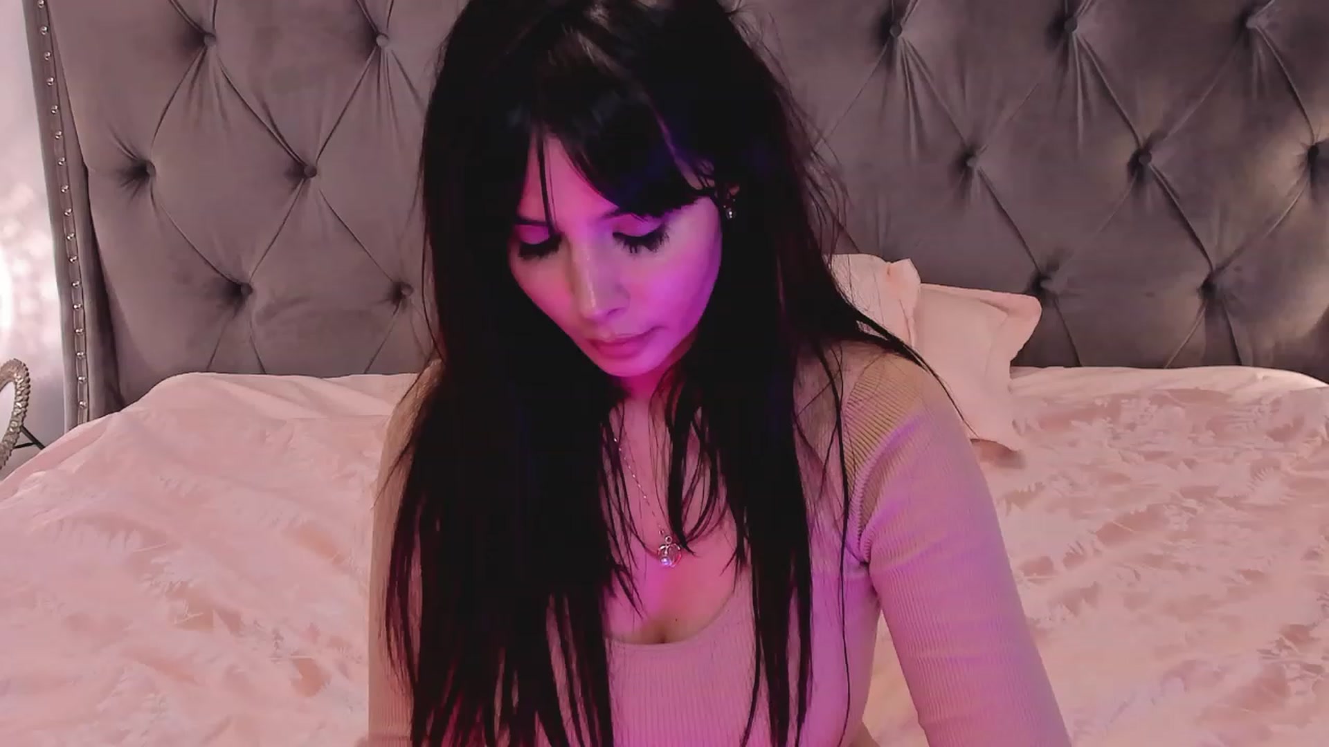 Gallery image thumbnail from LenaLively's myfreecams stream on, 10/12/2023, 08:07 image 6 of 20