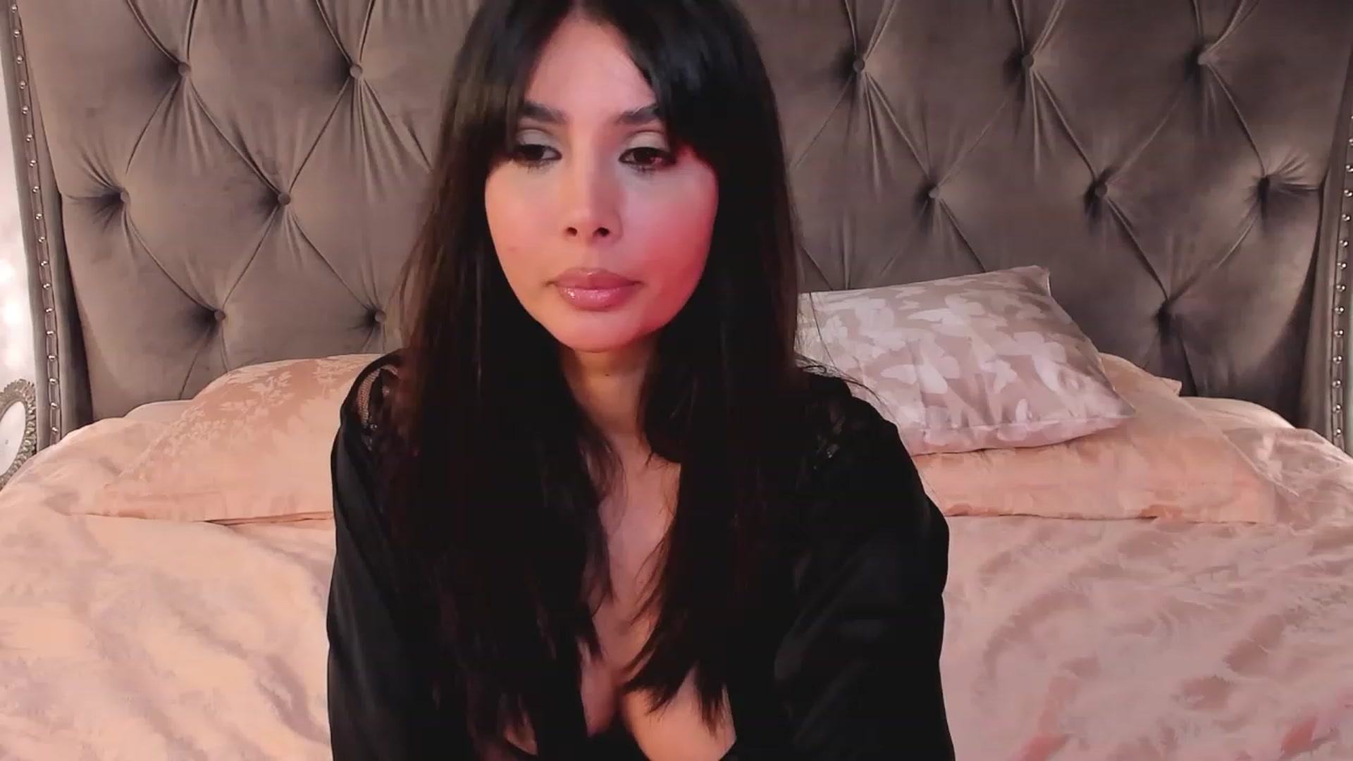Gallery image thumbnail from LenaLively's myfreecams stream on, 10/21/2023, 15:20 image 6 of 20