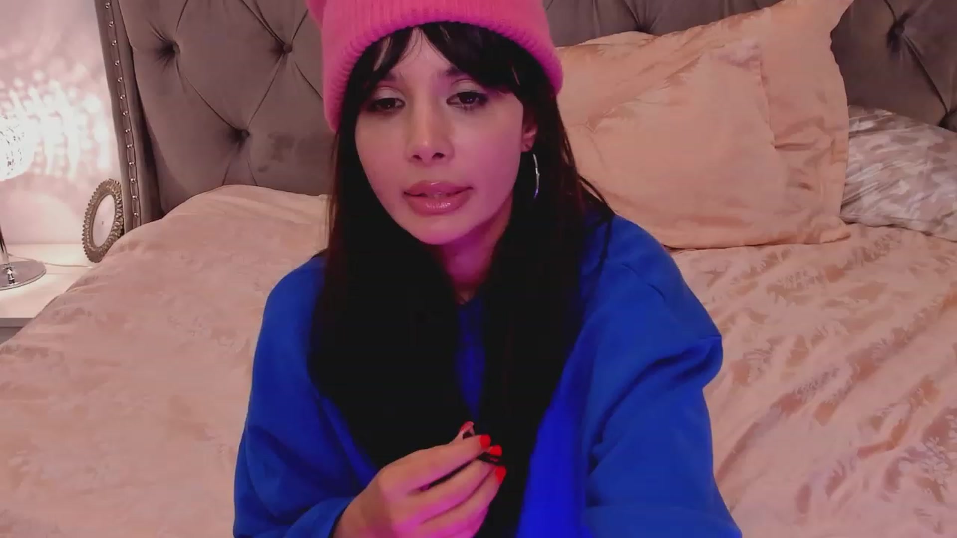 Gallery image thumbnail from LenaLively's myfreecams stream on, 10/23/2023, 06:53 image 4 of 20