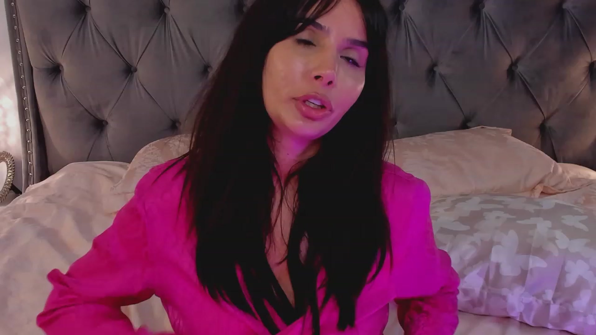 Gallery image thumbnail from LenaLively's myfreecams stream on, 10/27/2023, 21:35 image 15 of 20