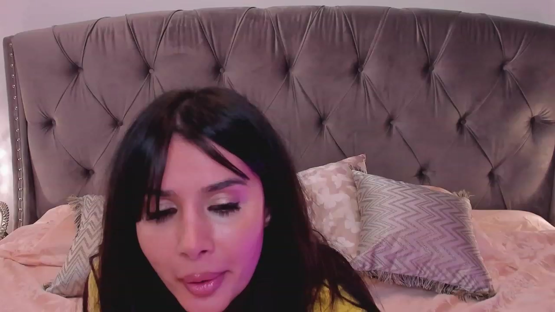Gallery image thumbnail from LenaLively's myfreecams stream on, 11/02/2023, 17:49 image 4 of 20