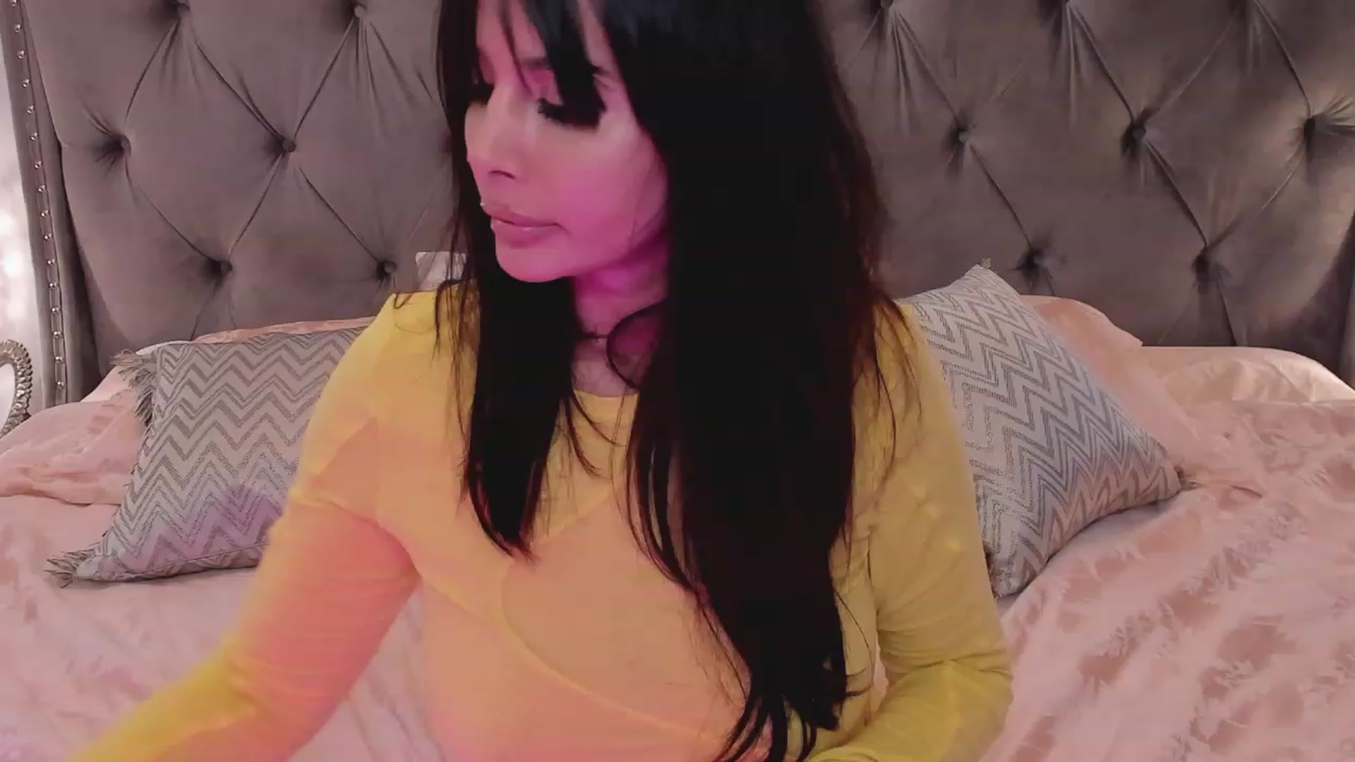 Gallery image thumbnail from LenaLively's myfreecams stream on, 11/02/2023, 21:12 image 1 of 20