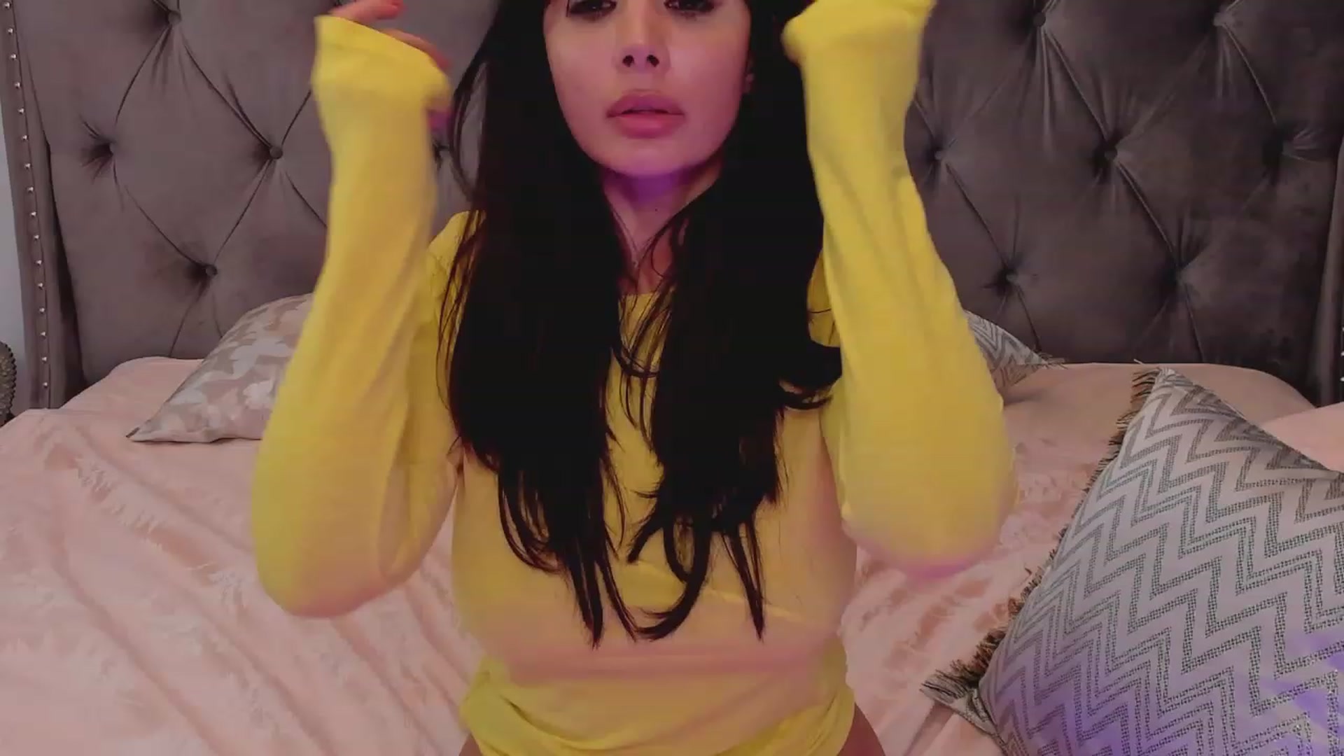 Gallery image thumbnail from LenaLively's myfreecams stream on, 11/02/2023, 22:23 image 17 of 20