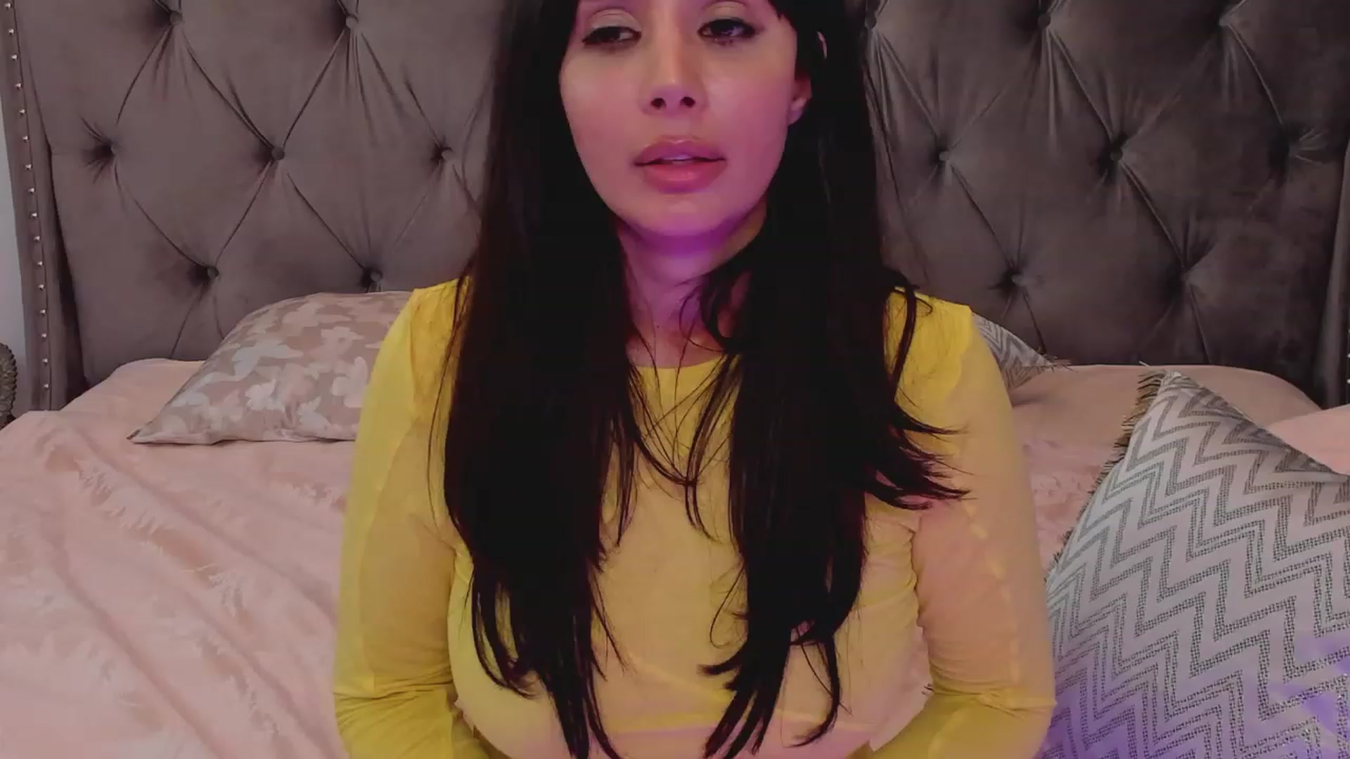 Gallery image thumbnail from LenaLively's myfreecams stream on, 11/02/2023, 22:23 image 18 of 20