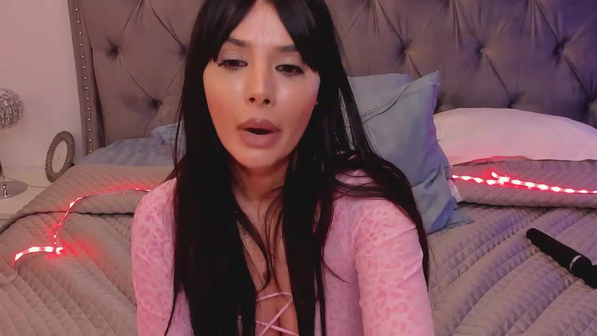 Gallery image thumbnail from LenaLively's myfreecams stream on, 11/27/2023, 19:19 image 8 of 20