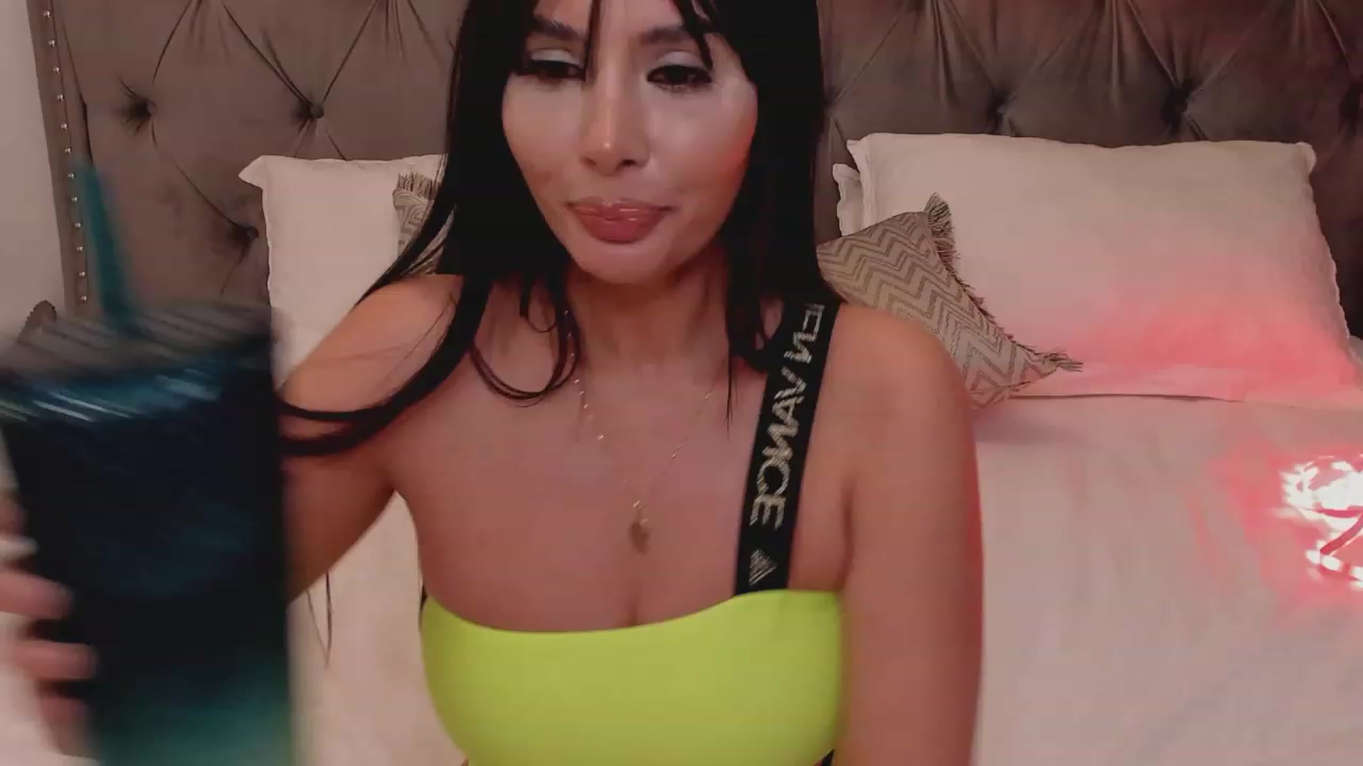 Gallery image thumbnail from LenaLively's myfreecams stream on, 12/03/2023, 18:59 image 7 of 20