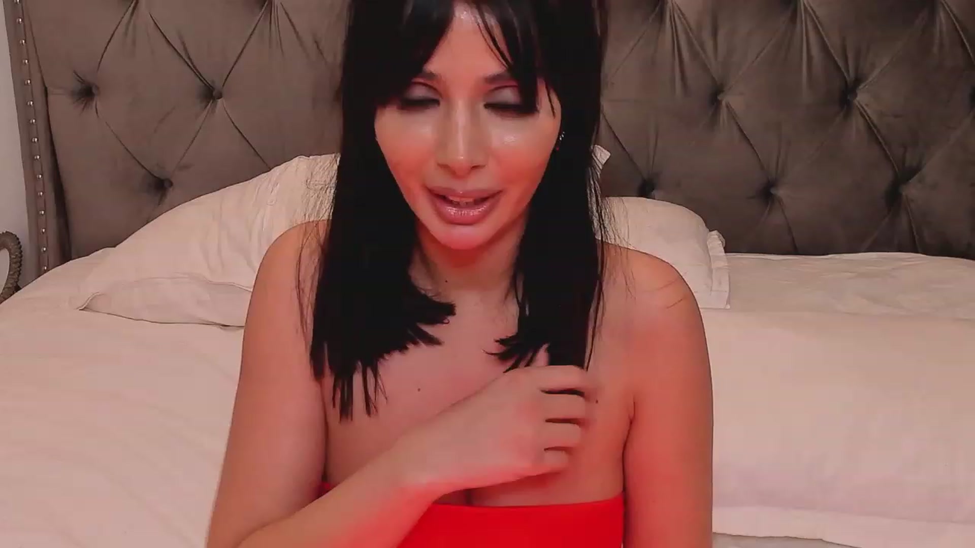 Gallery image thumbnail from LenaLively's myfreecams stream on, 12/07/2023, 24:04 image 18 of 20