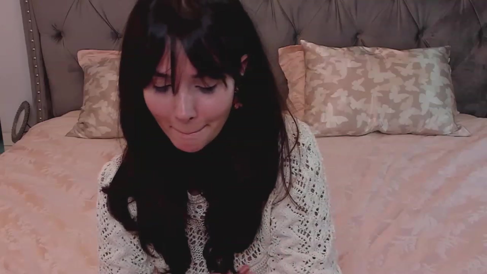 Gallery image thumbnail from LenaLively's myfreecams stream on, 12/24/2023, 19:50 image 2 of 20