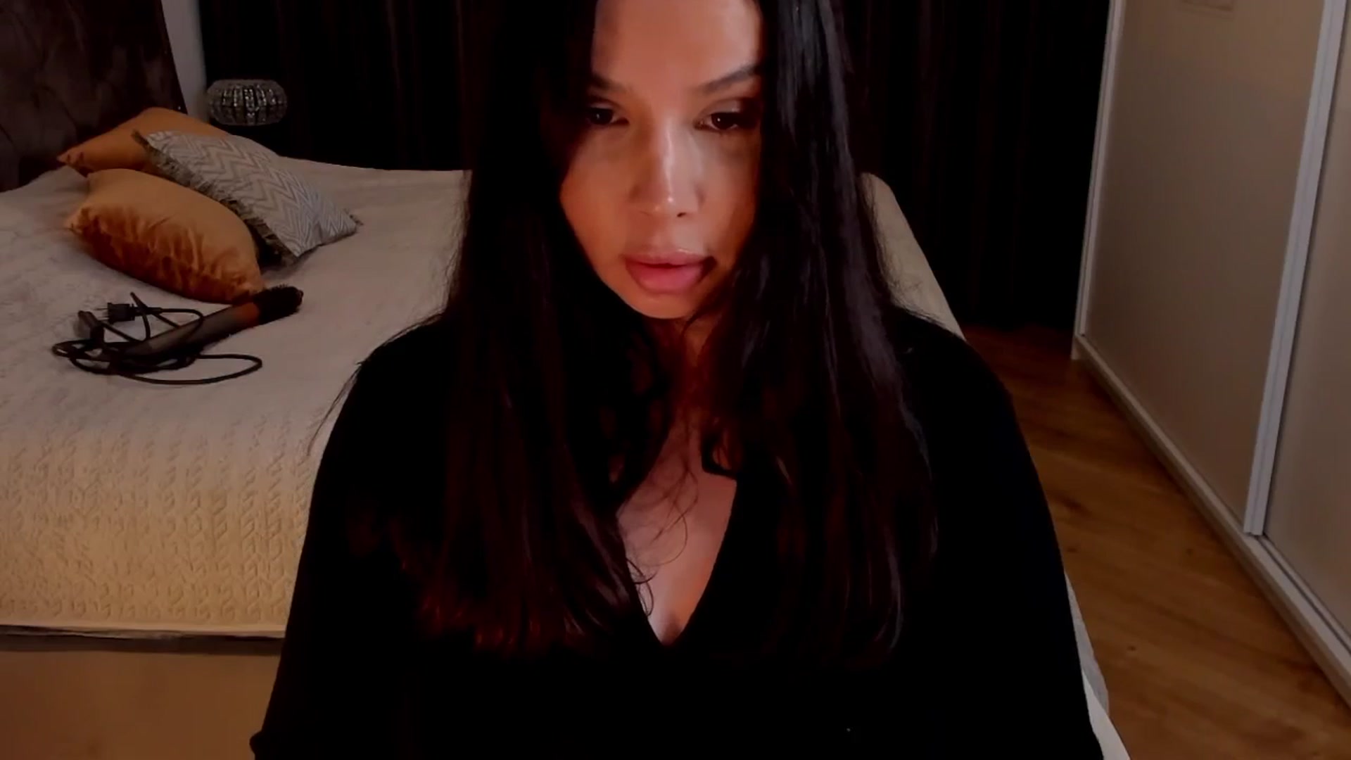 Gallery image thumbnail from LenaRae's myfreecams stream on, 01/26/2026, 23:25 image 7 of 20