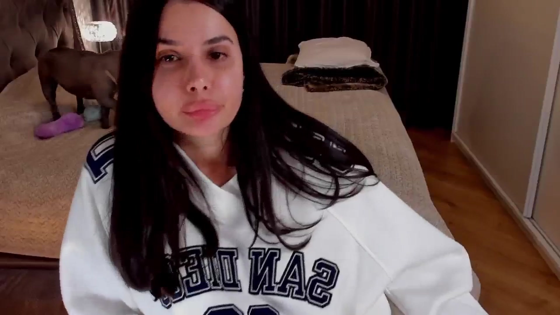 Gallery image thumbnail from LenaRae's myfreecams stream on, 03/03/2026, 22:25 image 9 of 20