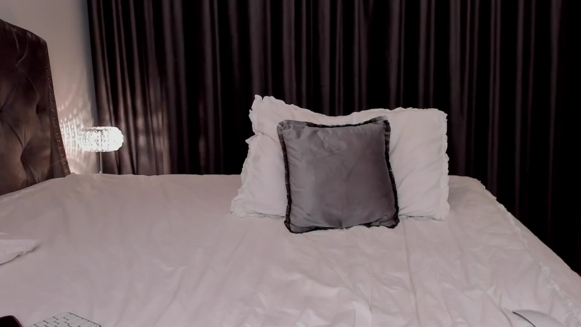 Gallery image thumbnail from LenaRae's myfreecams stream on, 03/28/2026, 17:02 image 16 of 20
