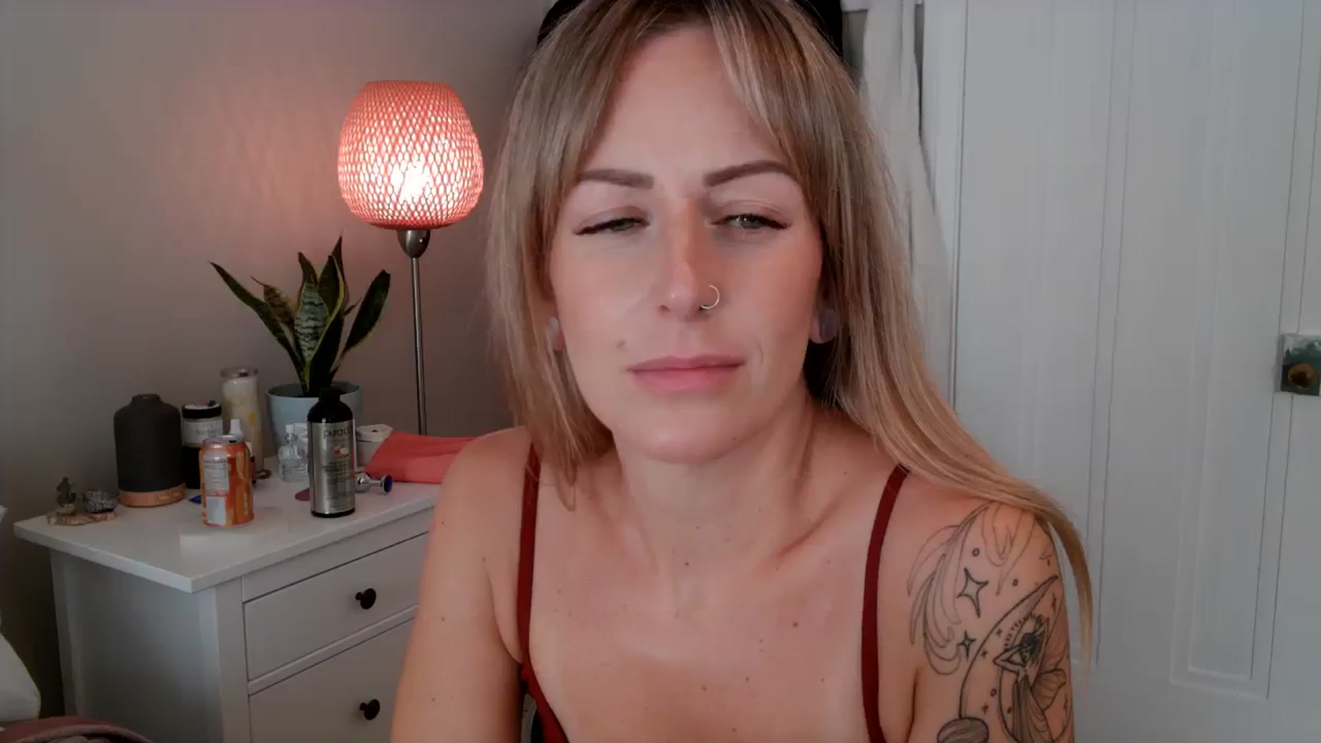 Gallery image thumbnail from Lena_bee's myfreecams stream on, 09/22/2023, 17:14 image 20 of 20