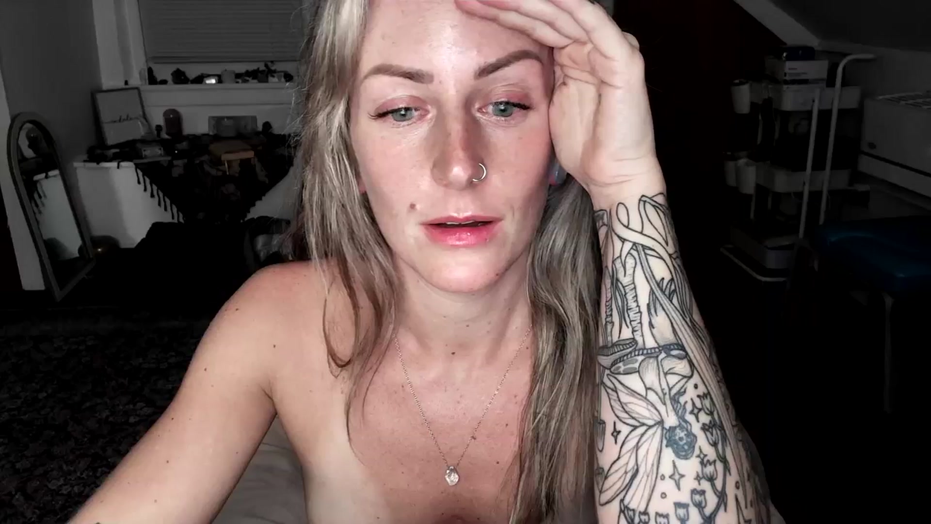 Gallery image thumbnail from Lena_bee's myfreecams stream on, 10/30/2023, 05:19 image 12 of 20