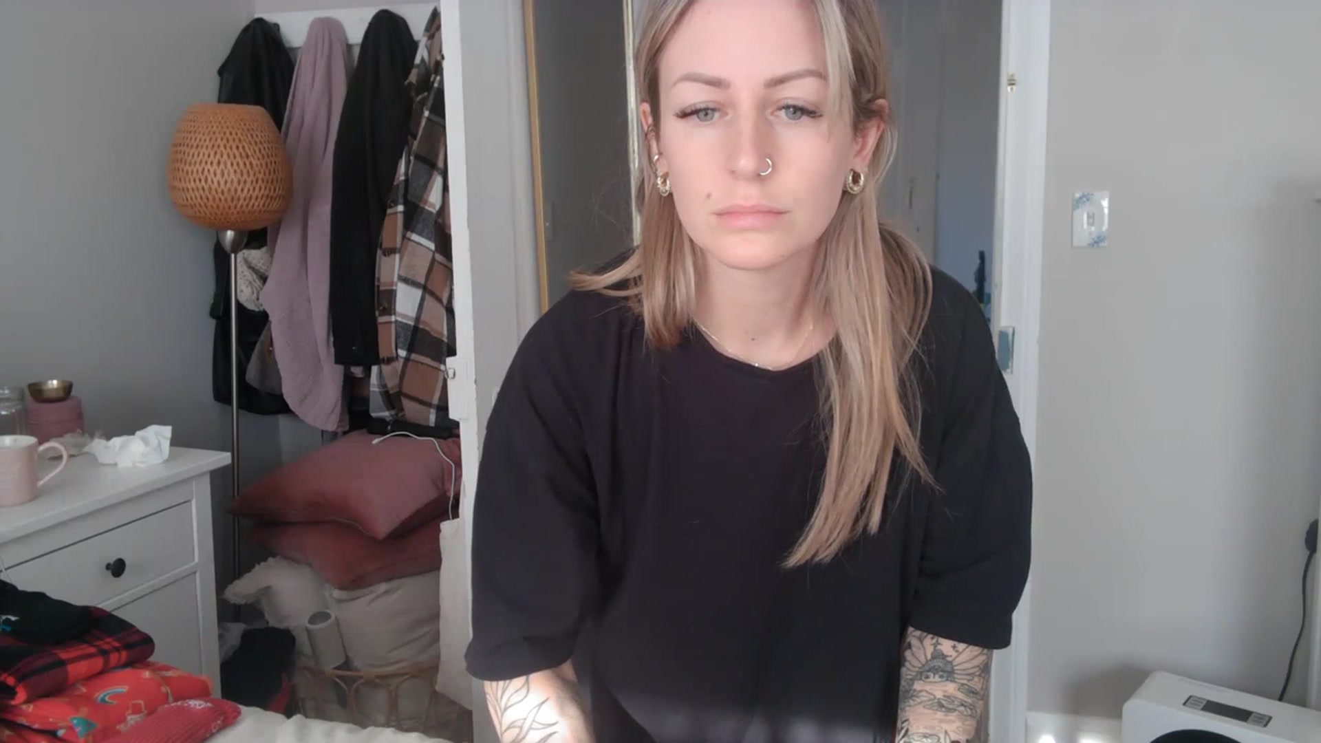 Gallery image thumbnail from Lena_bee's myfreecams stream on, 01/05/2024, 18:56 image 13 of 20